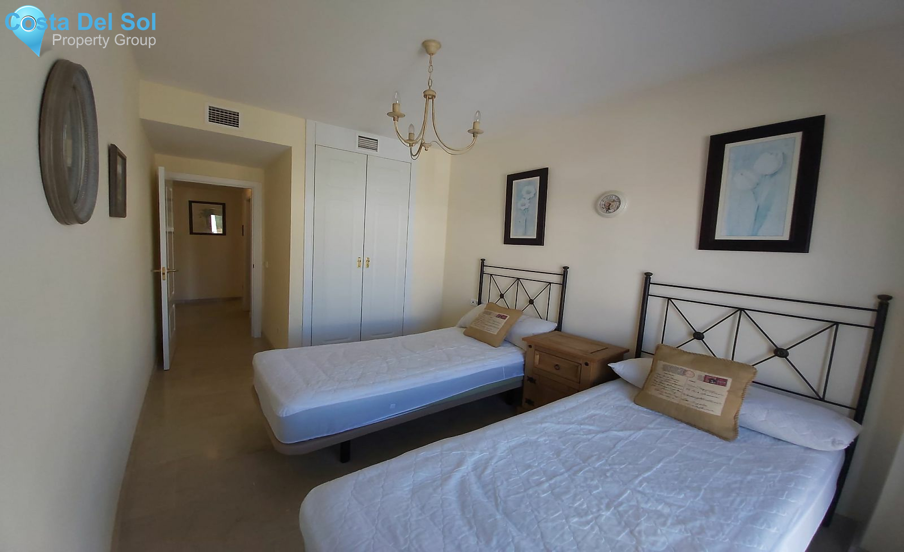 Middle Floor Apartment in La Duquesa-1169703