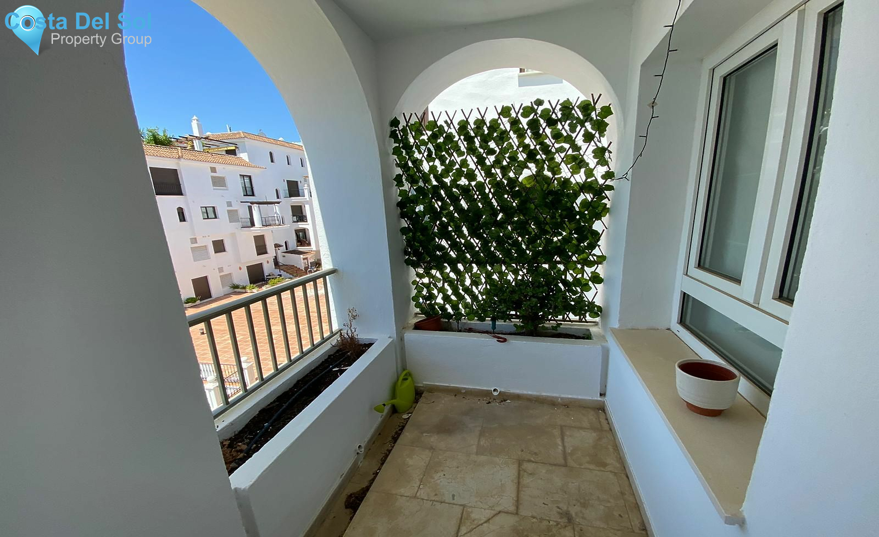 Middle Floor Apartment in La Duquesa-1170179