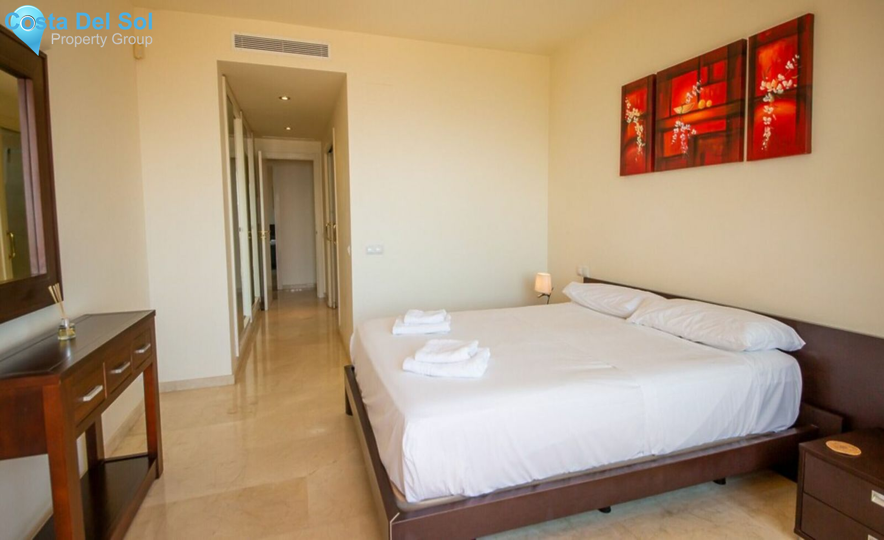 Middle Floor Apartment in La Duquesa-1183758