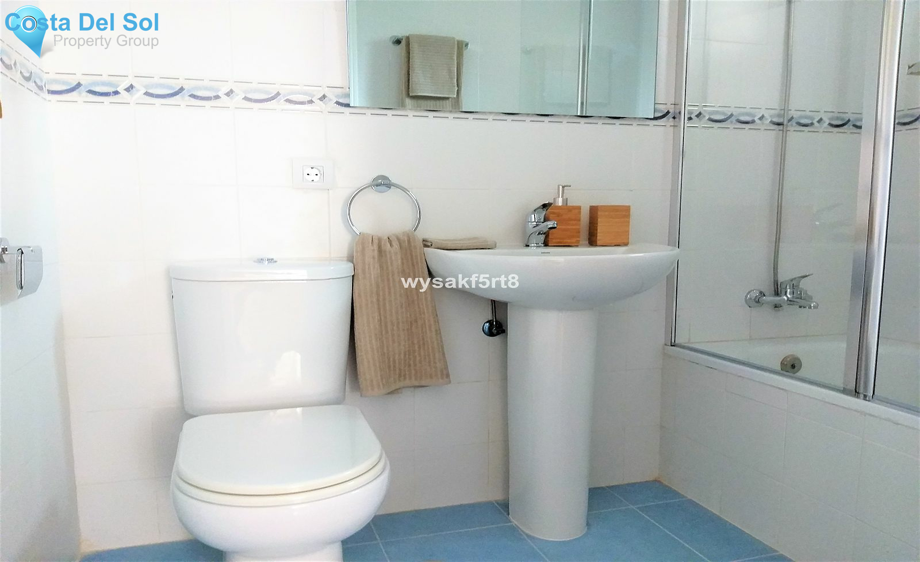 Middle Floor Apartment in La Duquesa-1186848