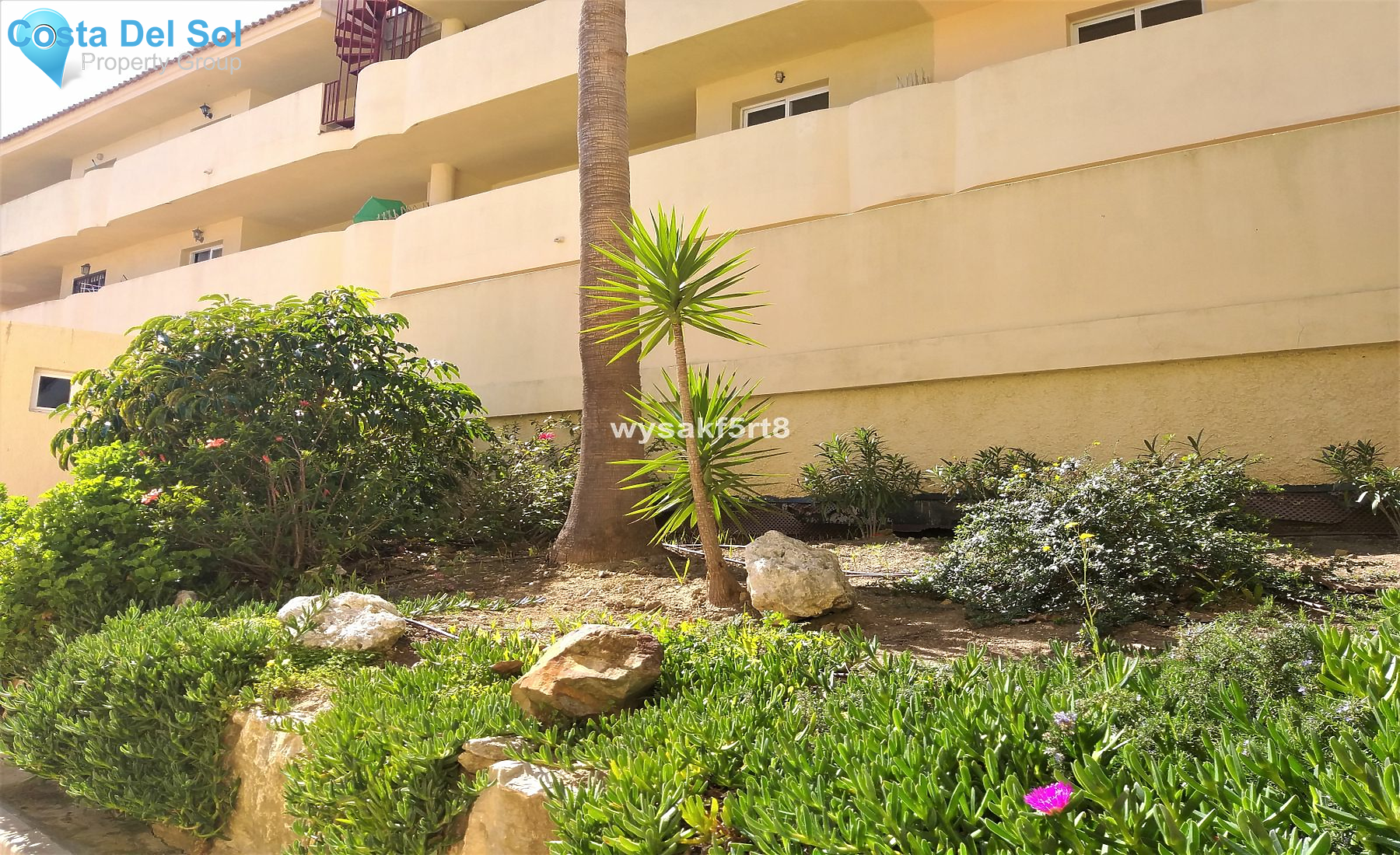 Middle Floor Apartment in La Duquesa-1186854