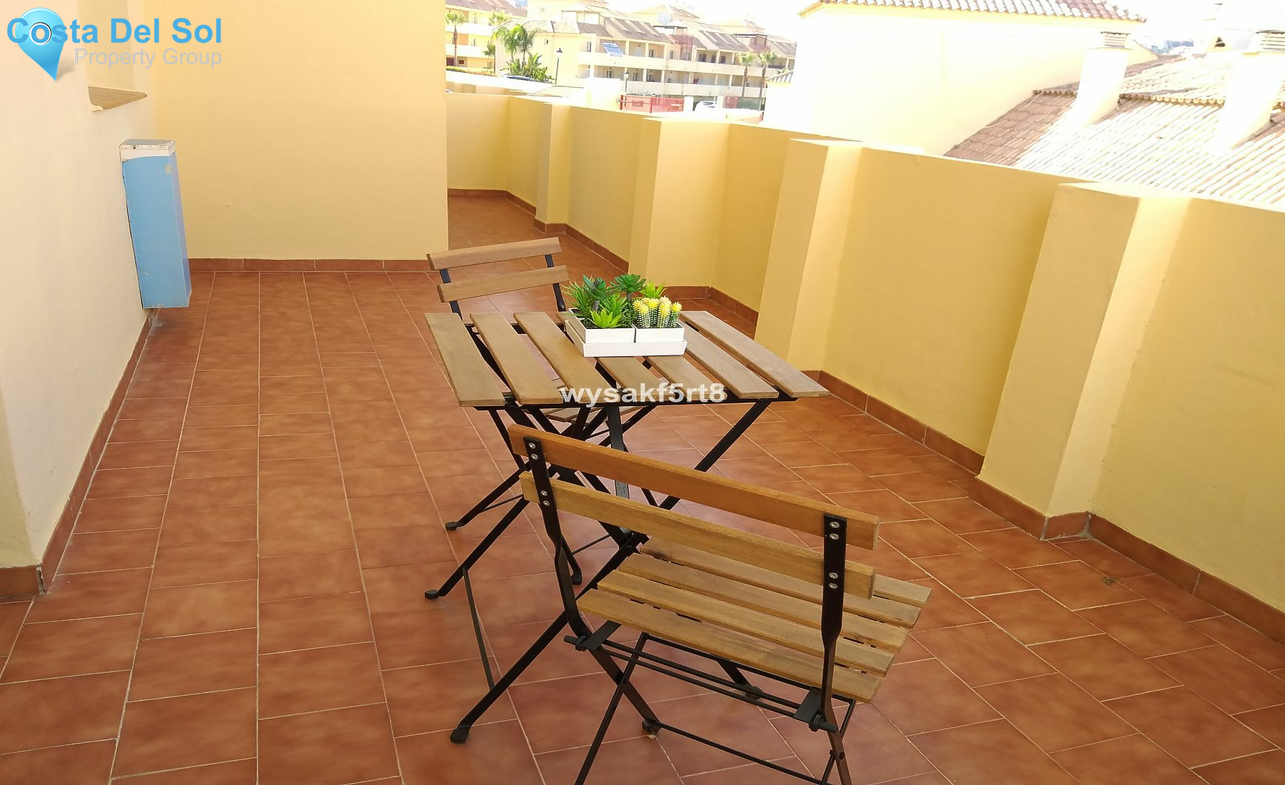 Middle Floor Apartment in La Duquesa-1186839