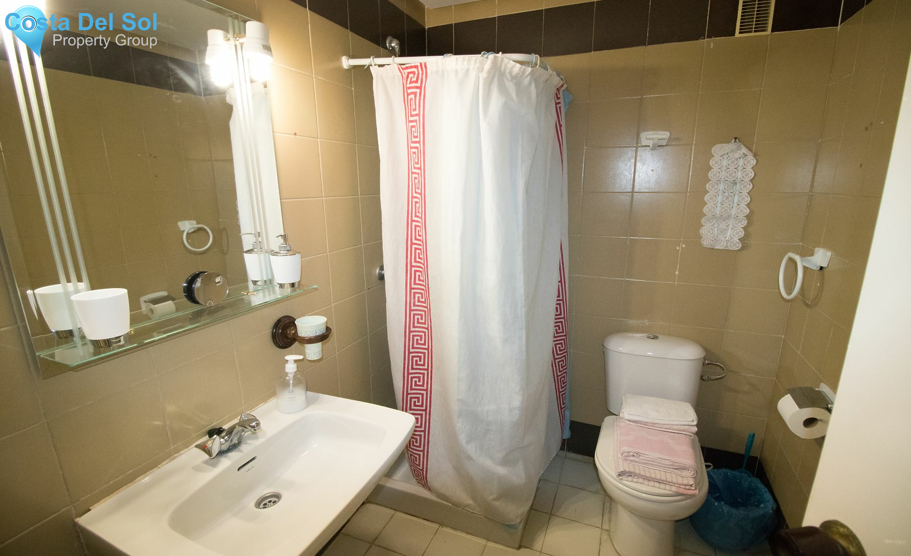 Middle Floor Apartment in La Duquesa-1187570