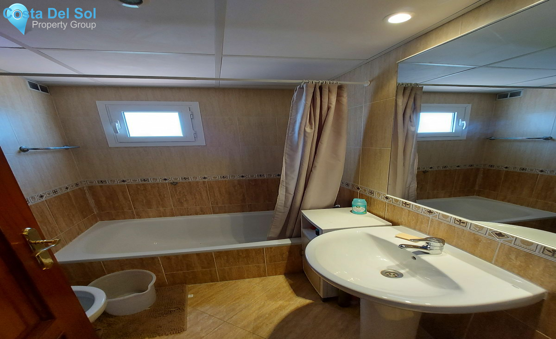 Middle Floor Apartment in La Duquesa-1194886