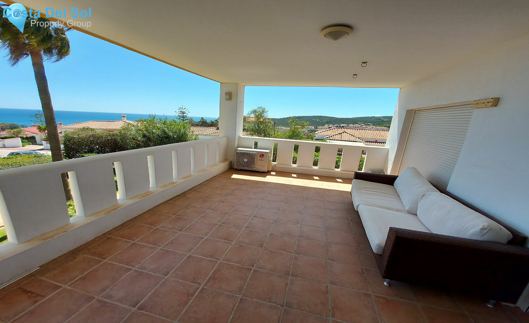 Middle Floor Apartment in La Duquesa-1194870