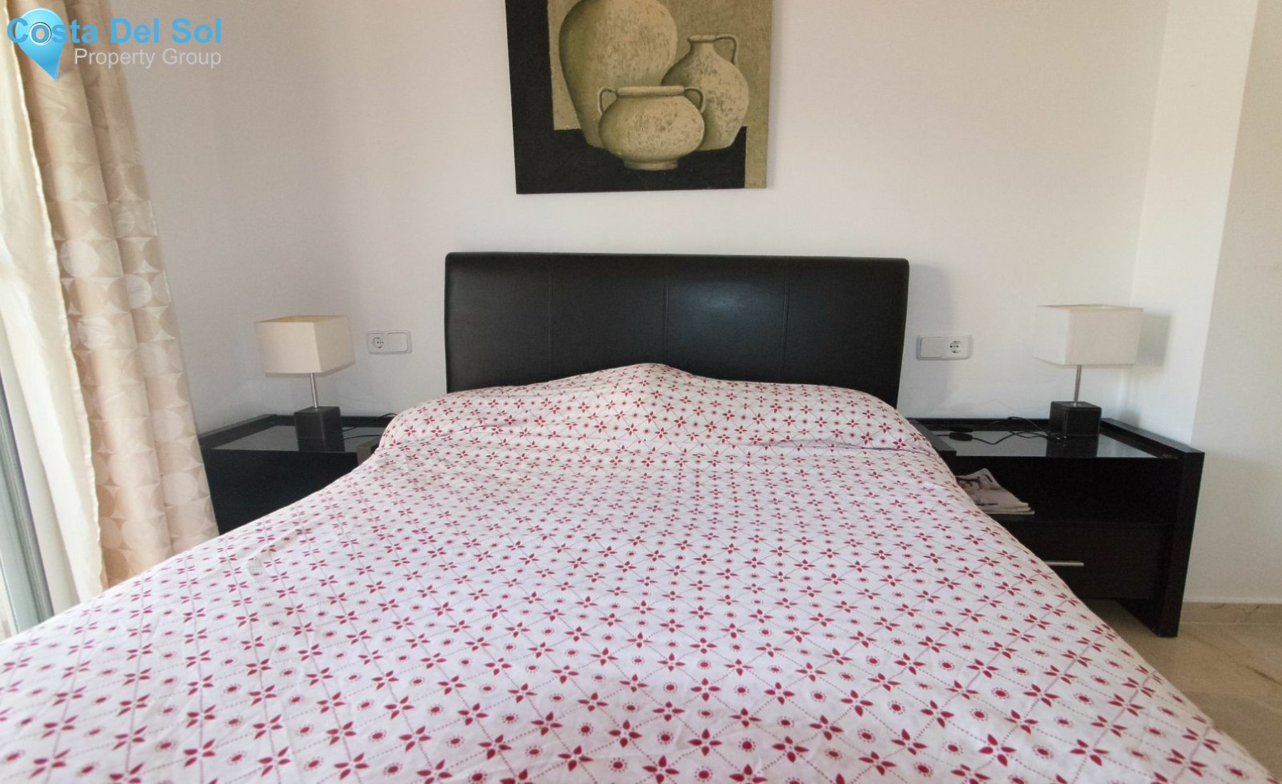 Middle Floor Apartment in La Duquesa-1202583