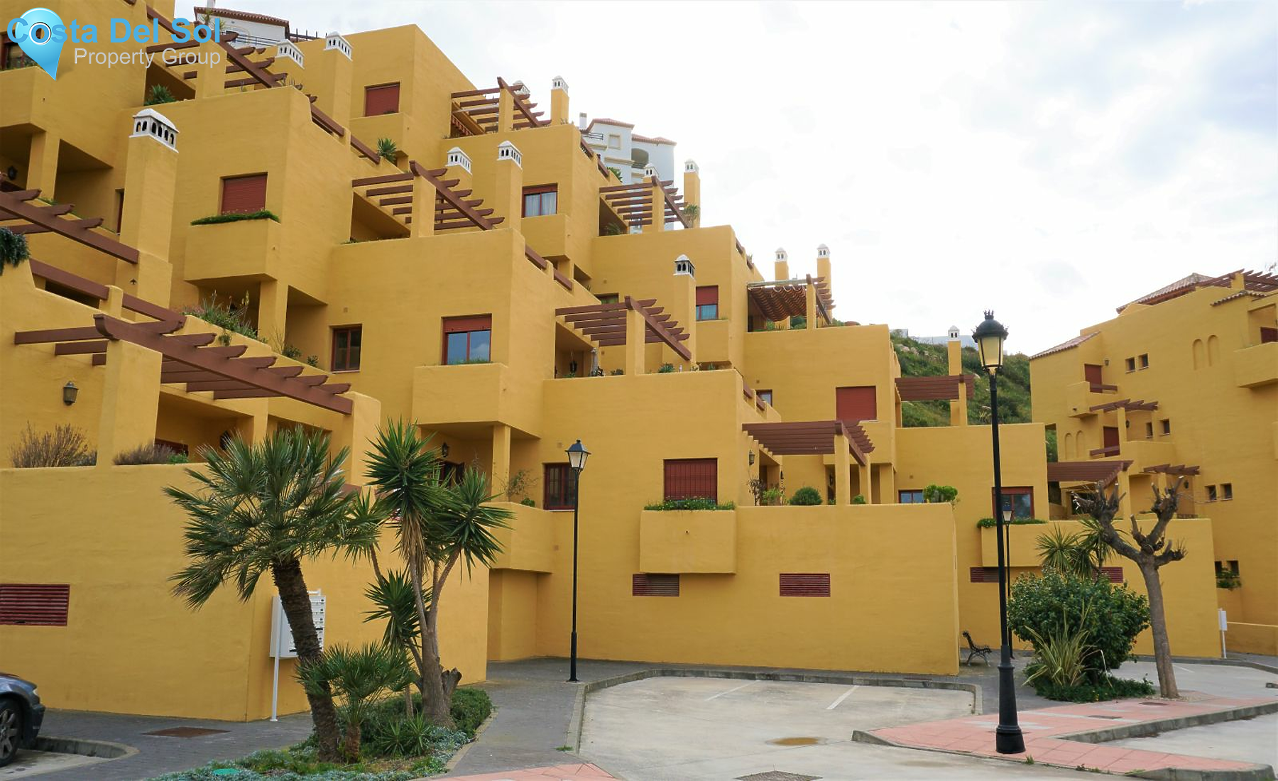 Middle Floor Apartment in La Duquesa-1203331