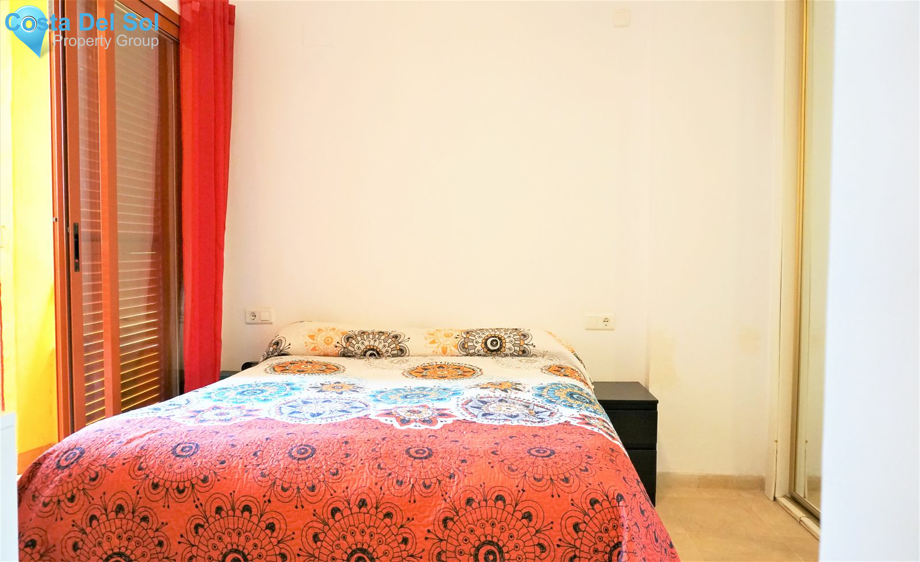 Middle Floor Apartment in La Duquesa-1203340