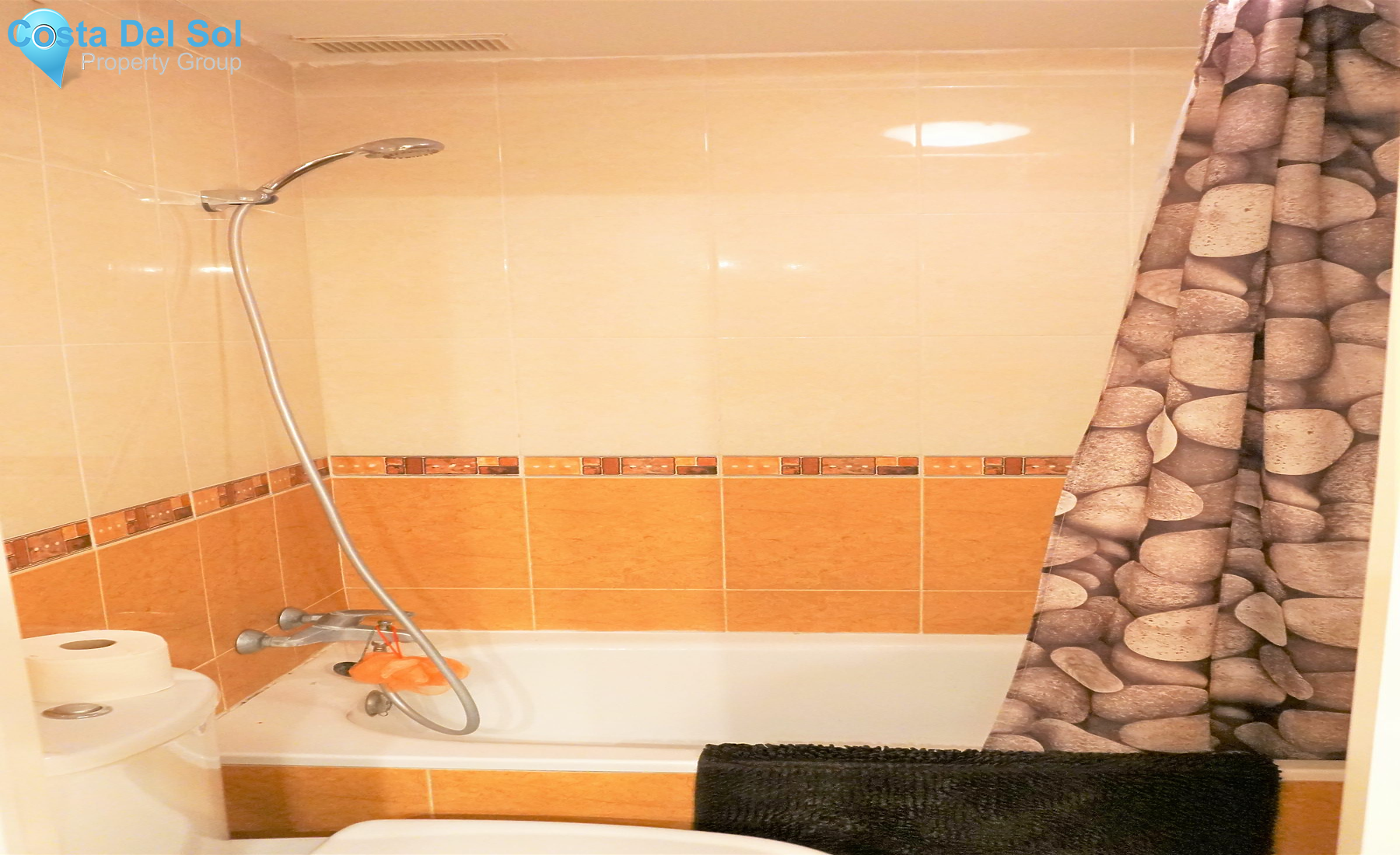 Middle Floor Apartment in La Duquesa-1203343