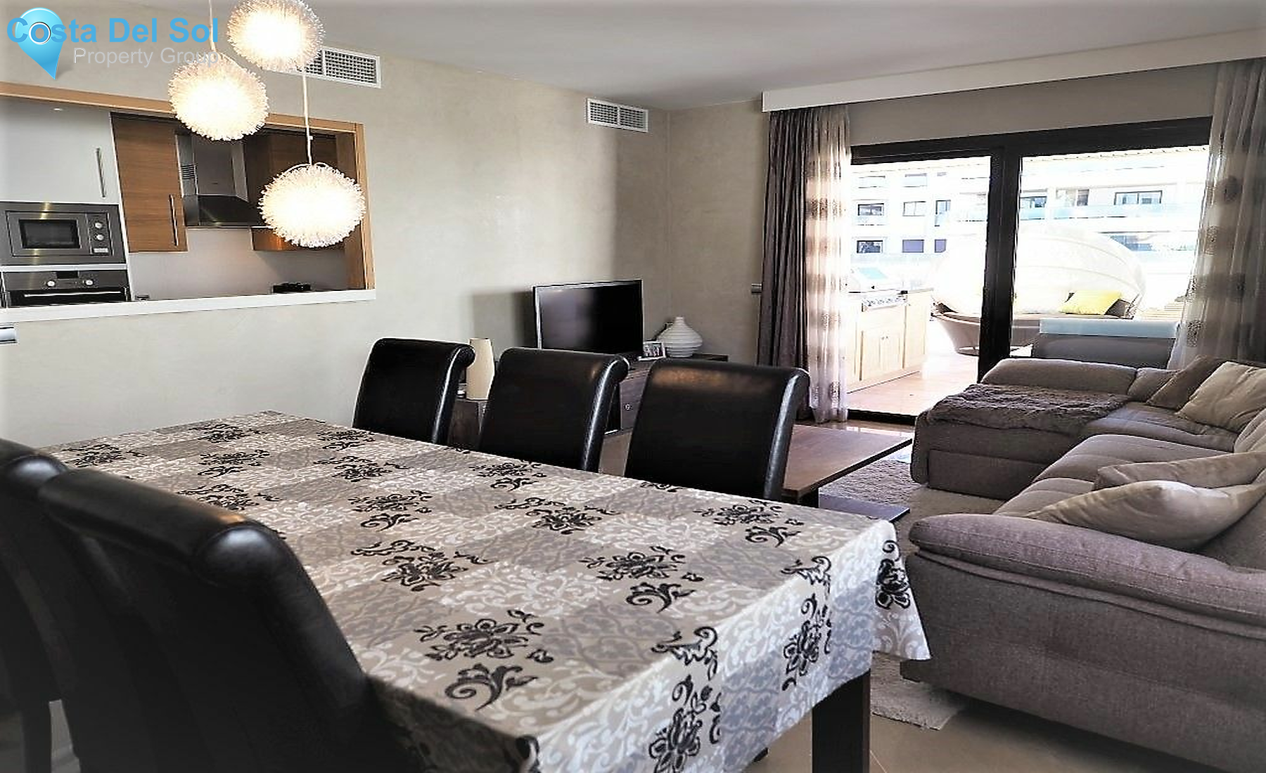 Middle Floor Apartment in La Duquesa-1210294