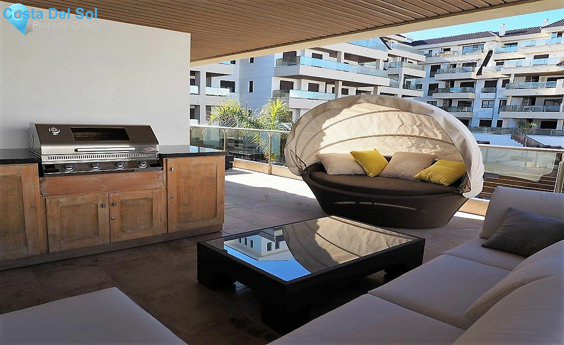 Middle Floor Apartment in La Duquesa-1210285