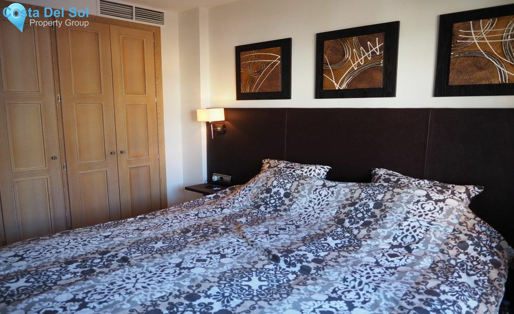 Middle Floor Apartment in La Duquesa-1210303