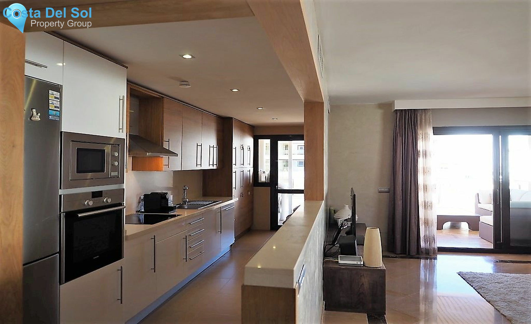 Middle Floor Apartment in La Duquesa-1210287
