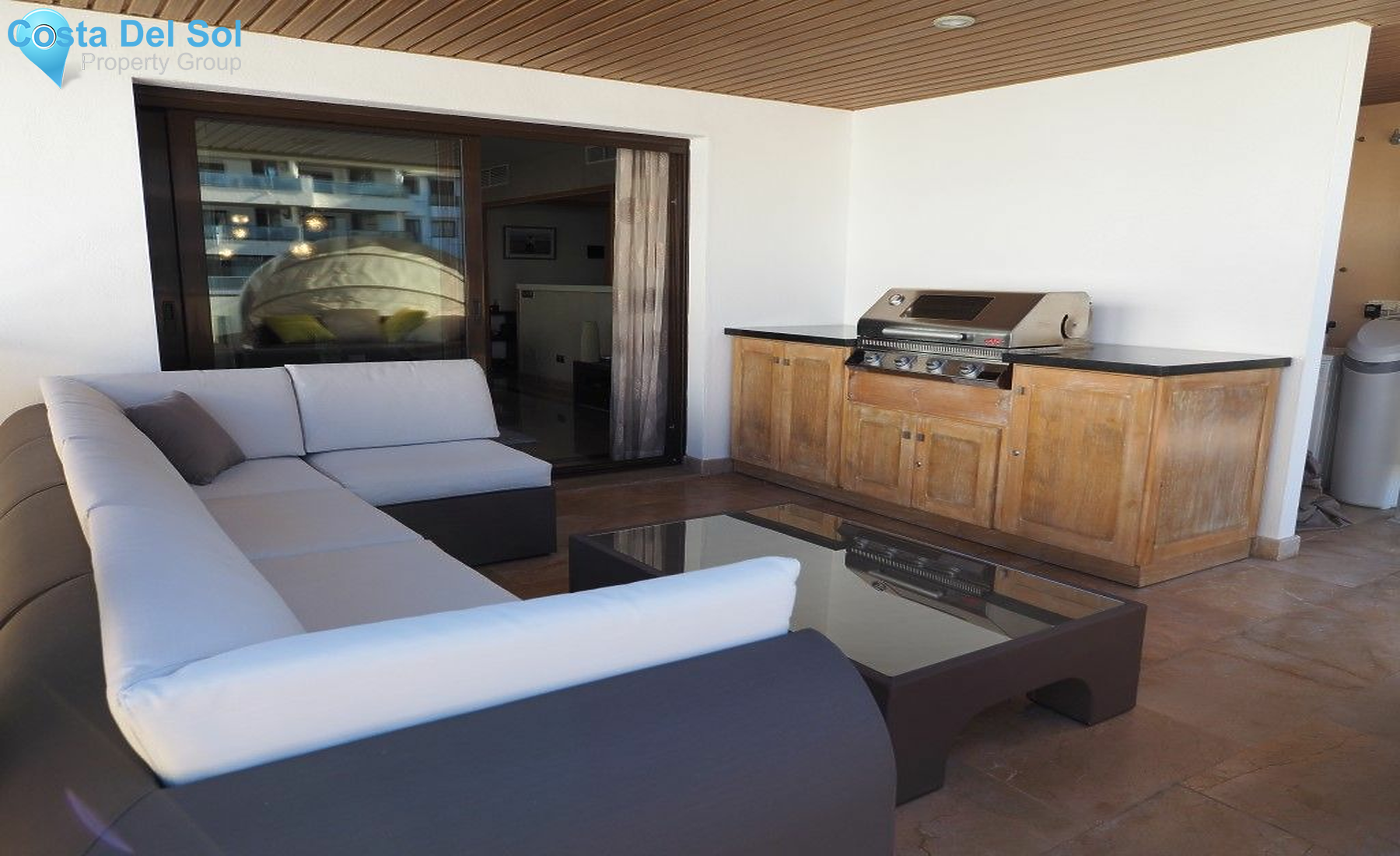 Middle Floor Apartment in La Duquesa-1210289