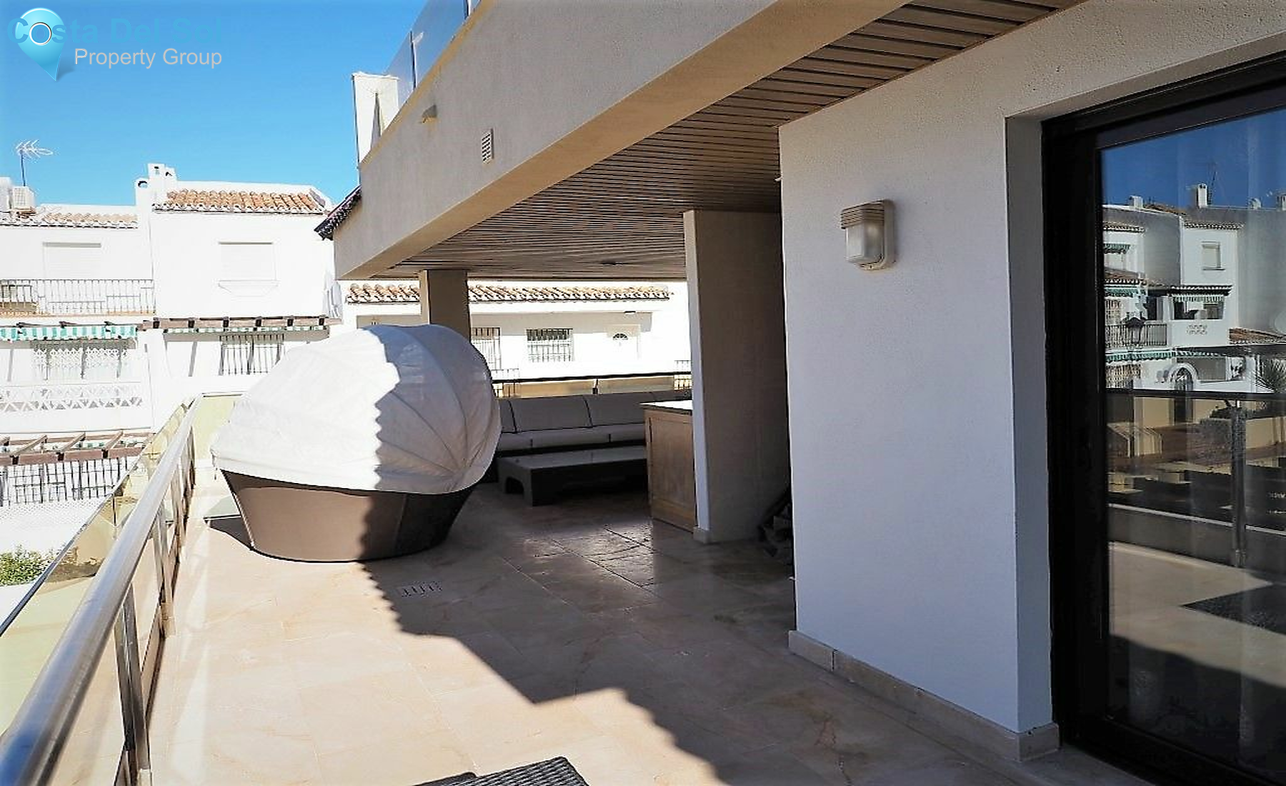 Middle Floor Apartment in La Duquesa-1210290