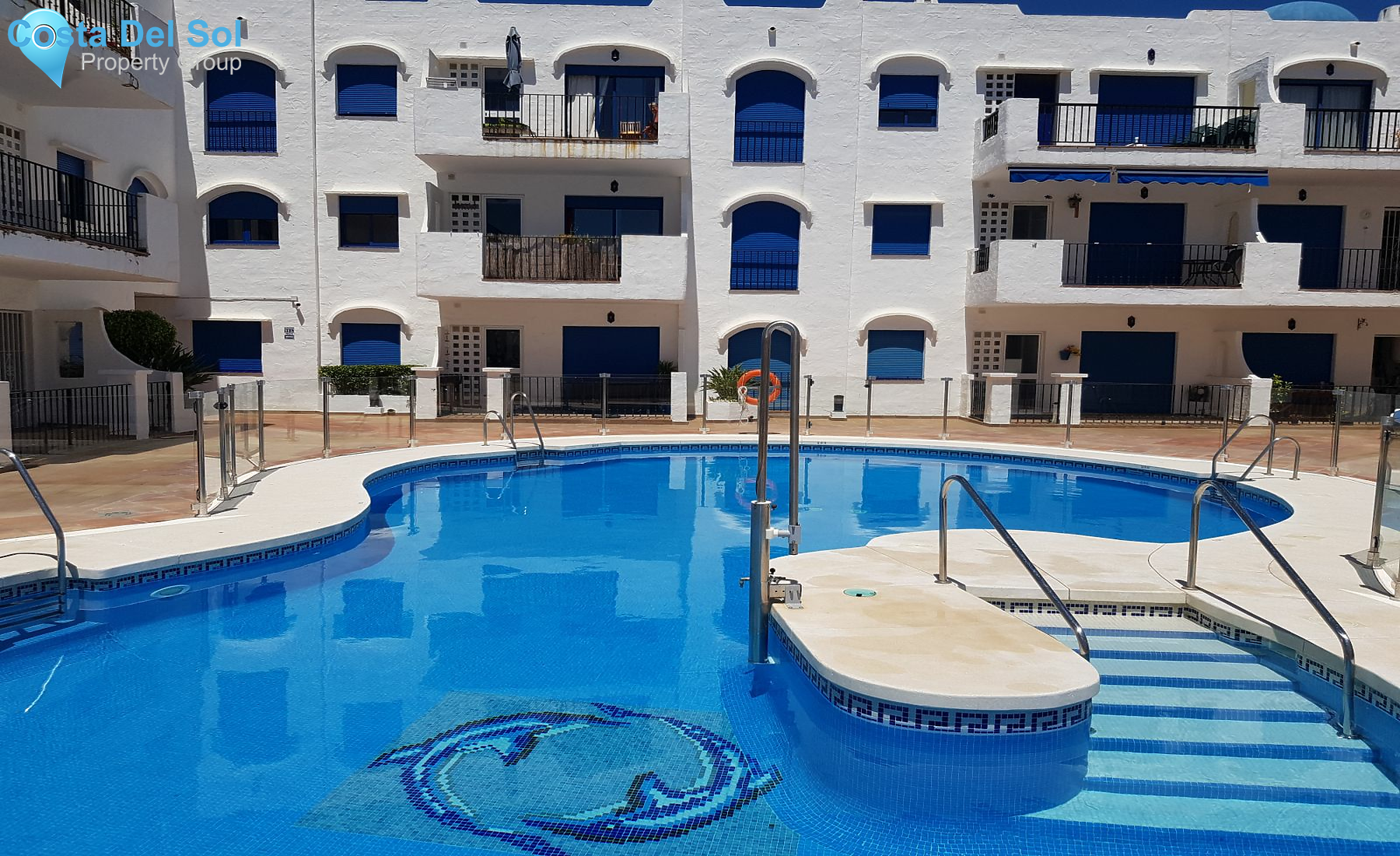 Middle Floor Apartment in La Duquesa-1214291