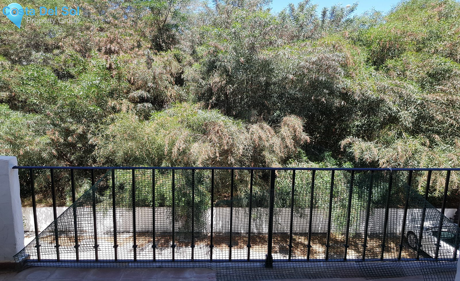 Middle Floor Apartment in La Duquesa-1214303