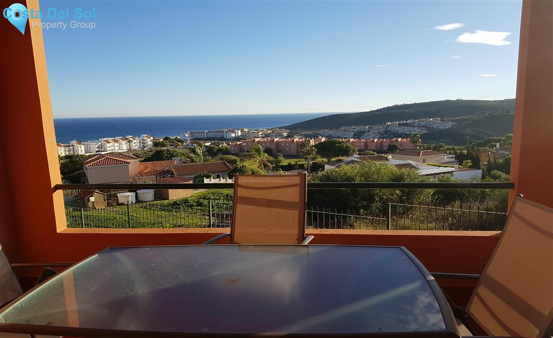 Middle Floor Apartment in La Duquesa-1214665