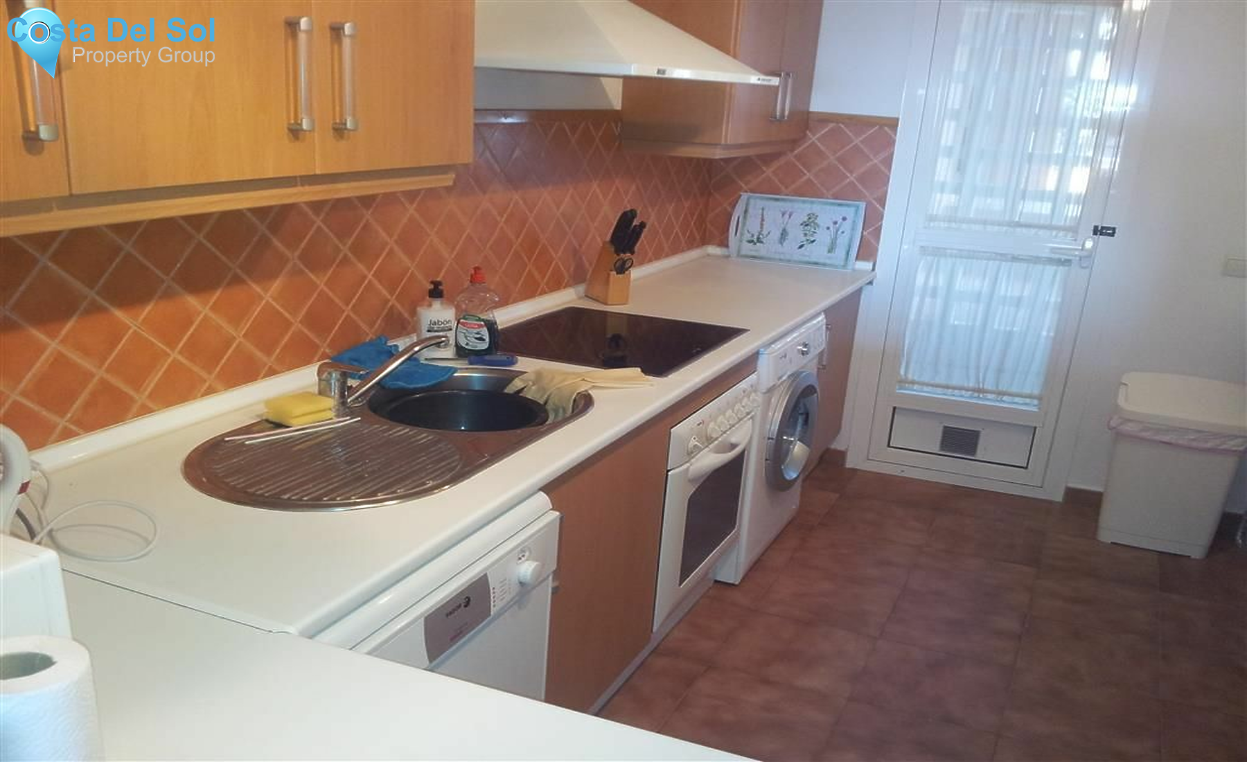 Middle Floor Apartment in La Duquesa-1214667