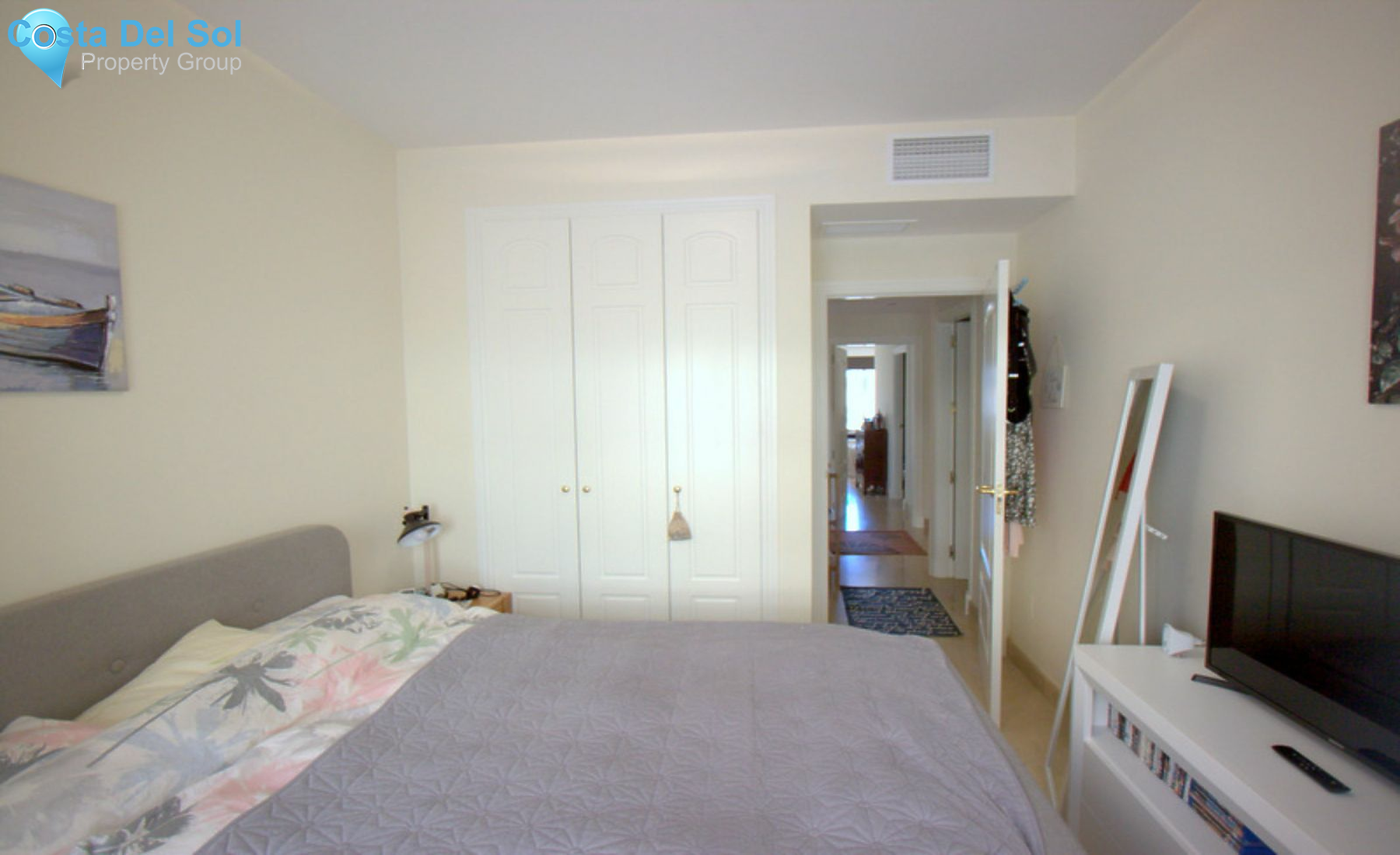 Middle Floor Apartment in La Duquesa-1216698