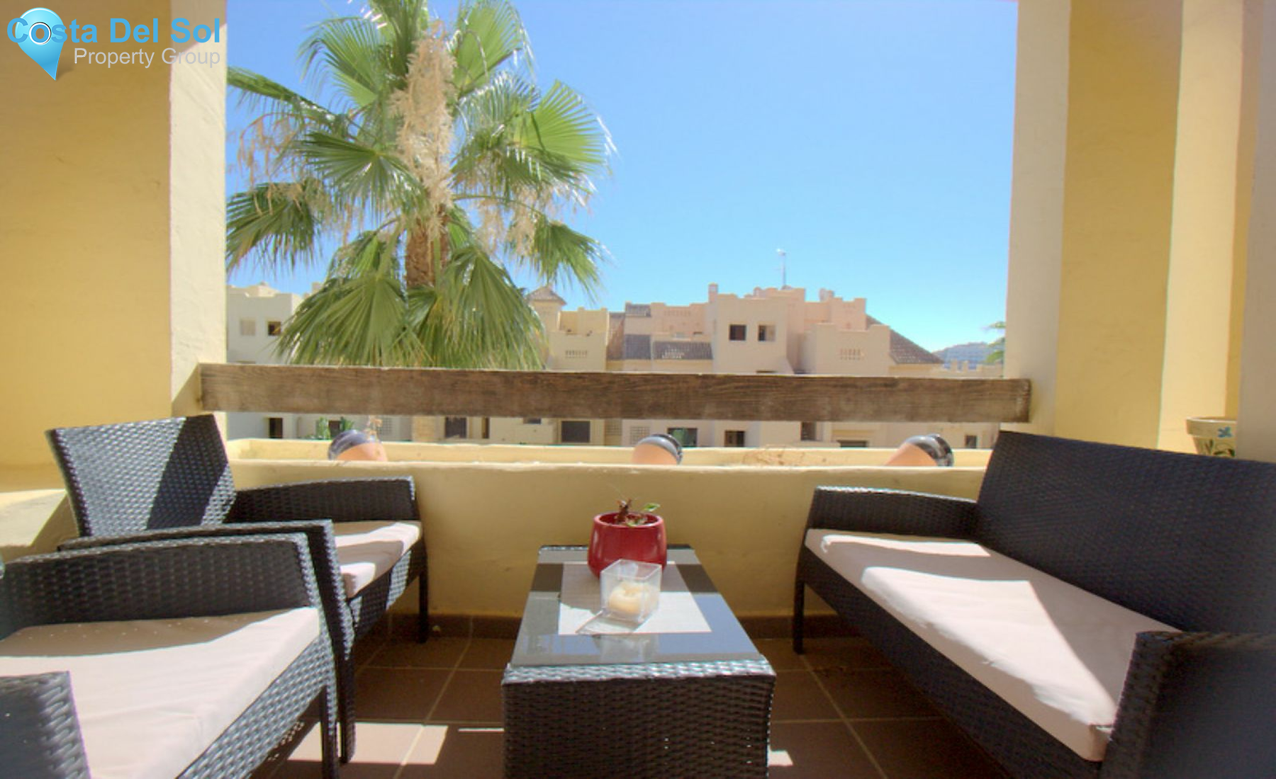 Middle Floor Apartment in La Duquesa-1216700