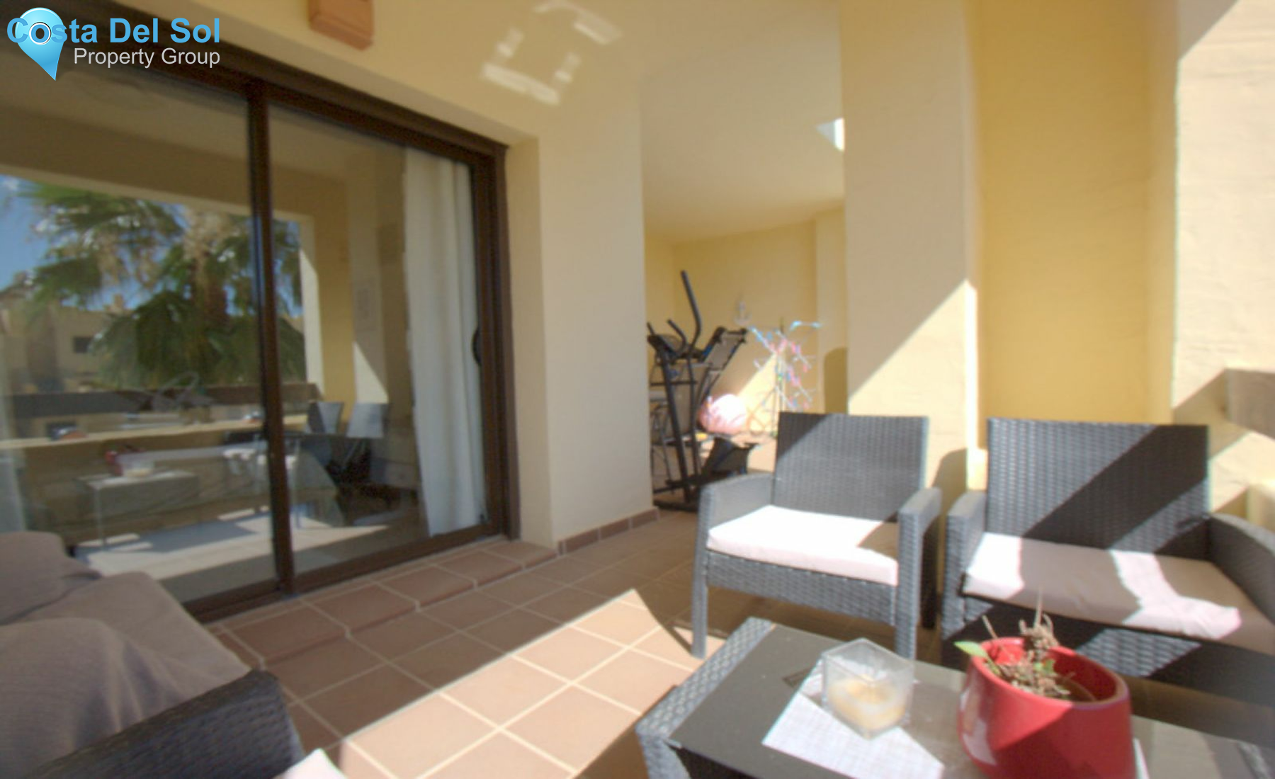 Middle Floor Apartment in La Duquesa-1216690