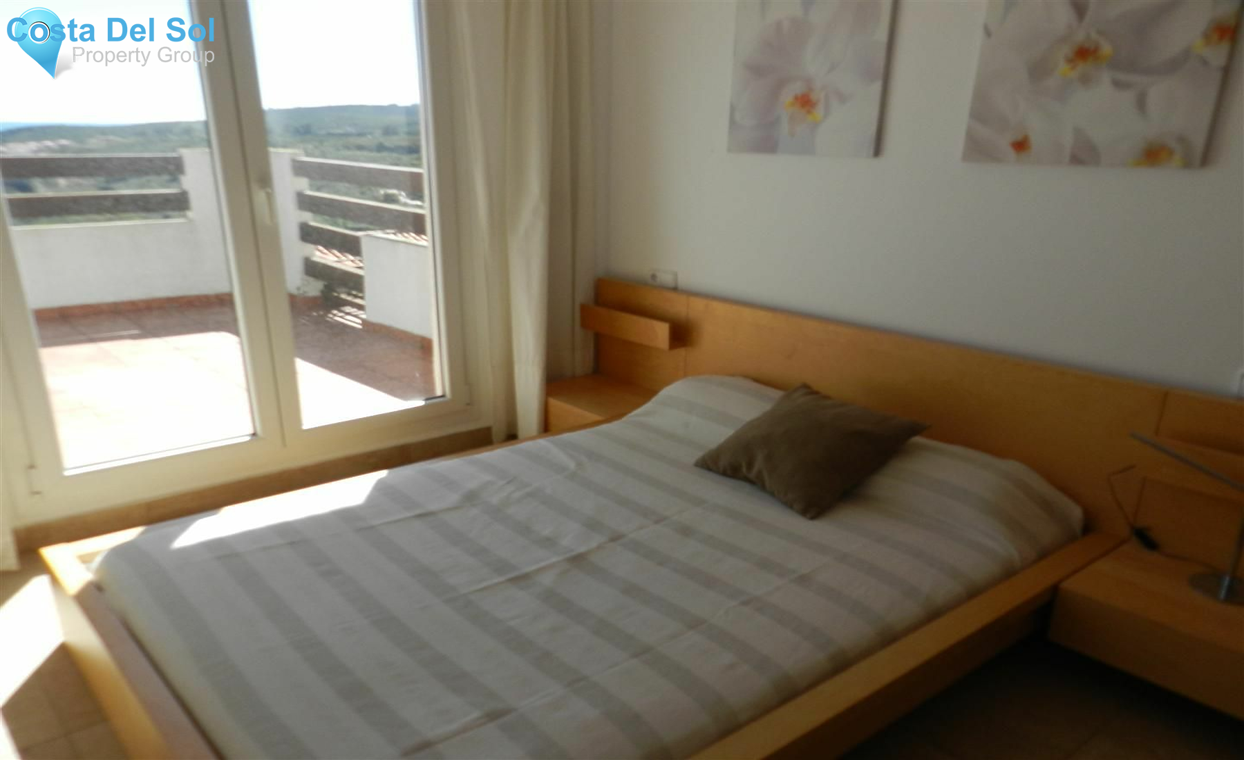 Middle Floor Apartment in La Duquesa-1220273