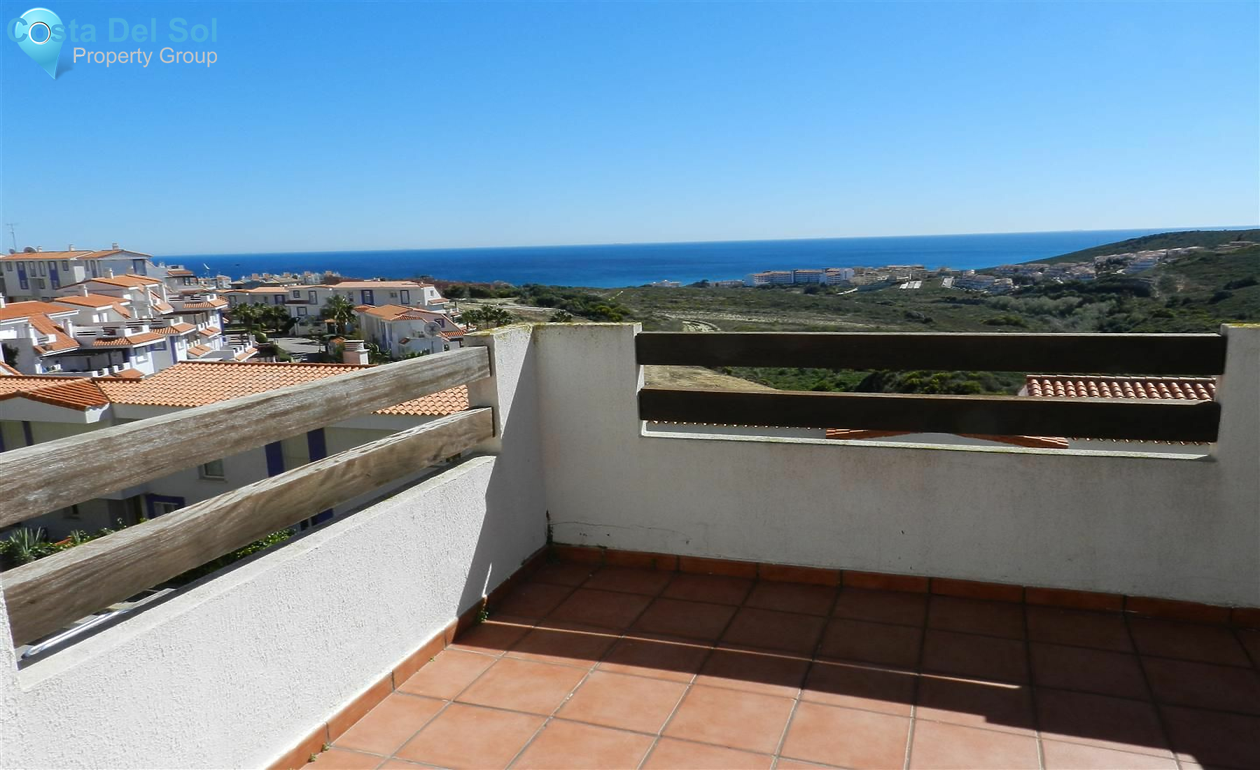Middle Floor Apartment in La Duquesa-1220275