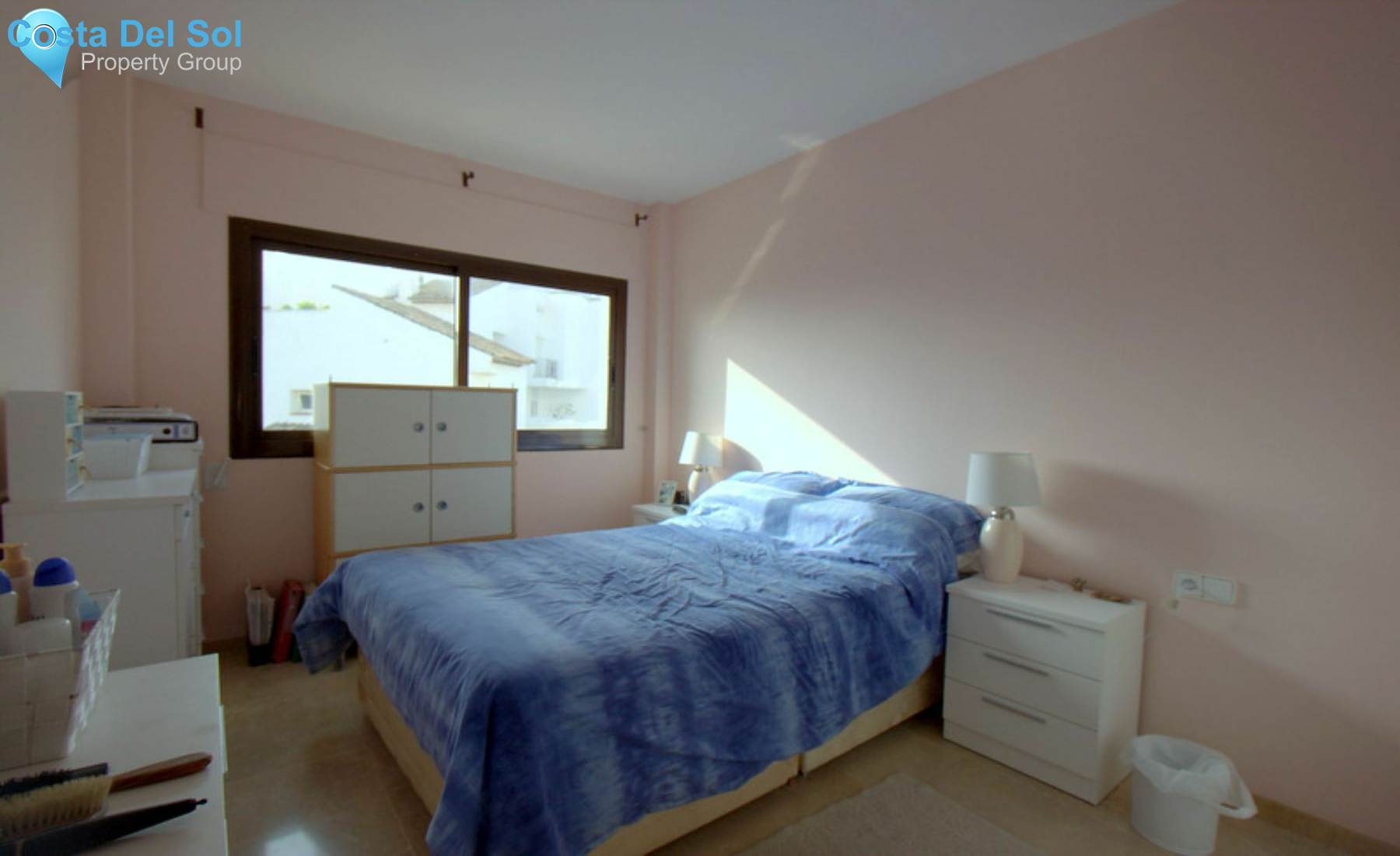 Middle Floor Apartment in La Duquesa-1396869