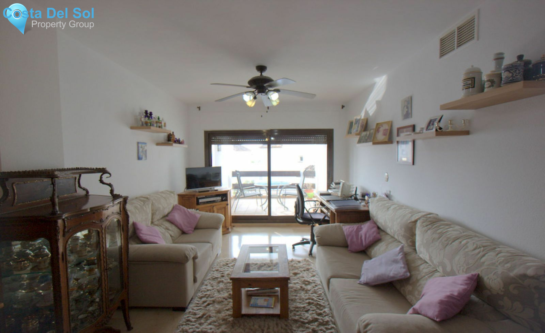 Middle Floor Apartment in La Duquesa-1396865