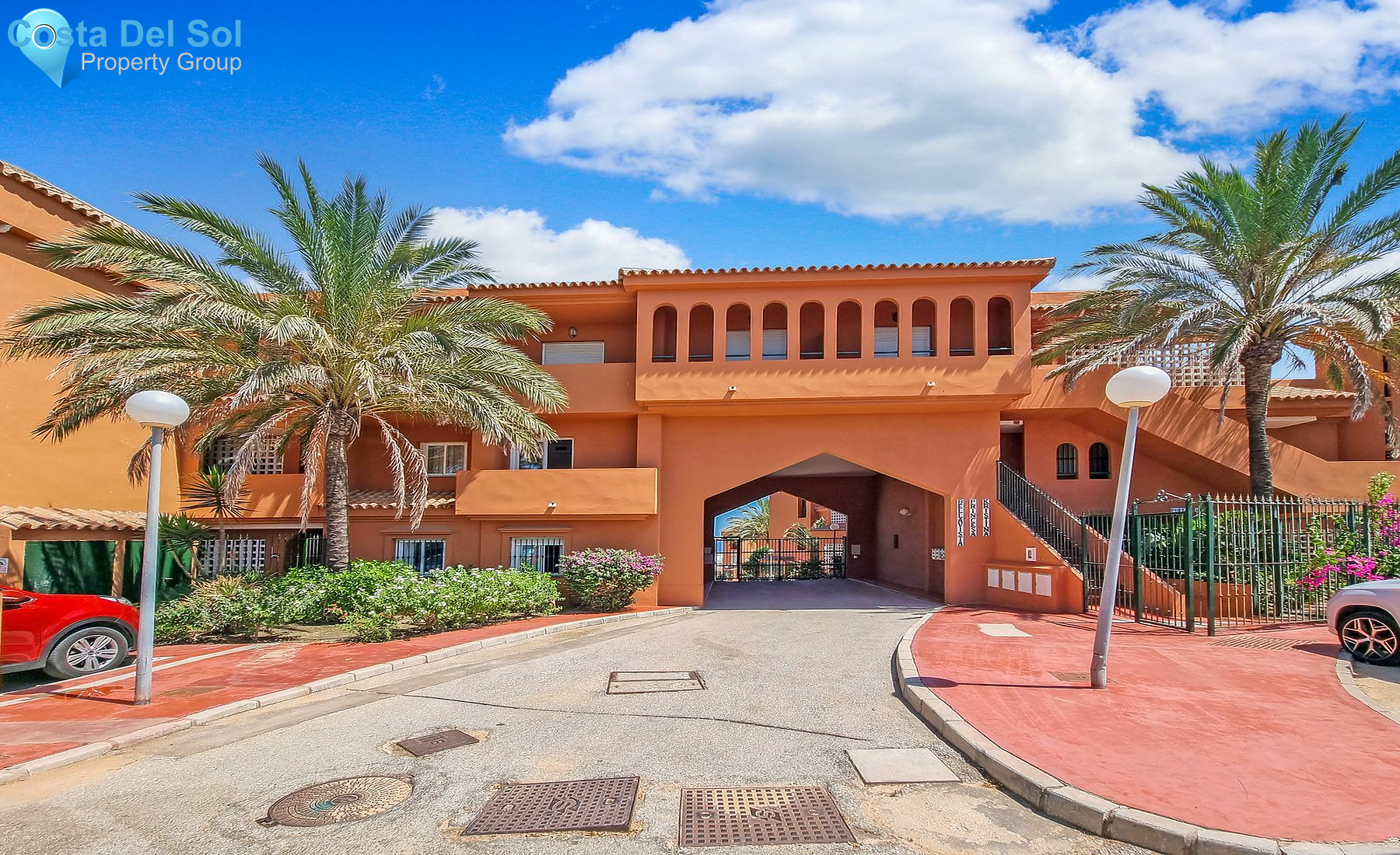 Middle Floor Apartment in La Duquesa-1418801