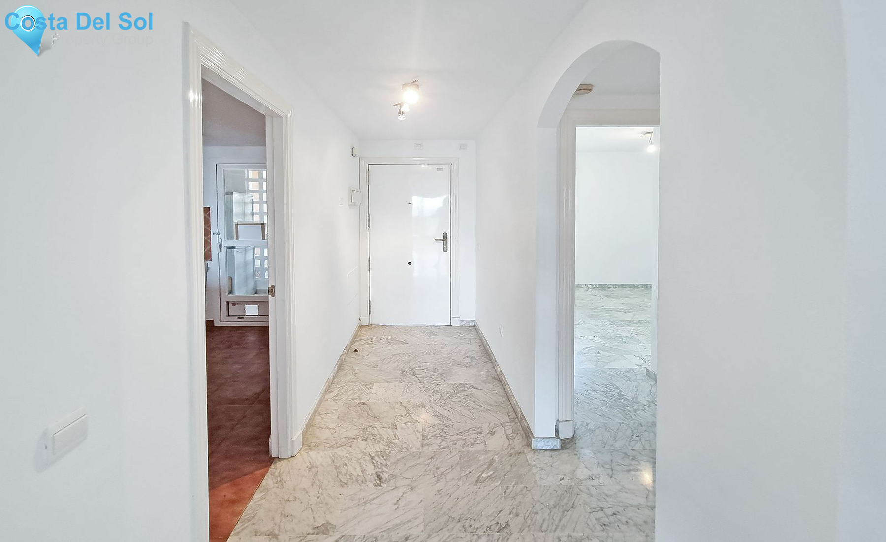 Middle Floor Apartment in La Duquesa-1418806