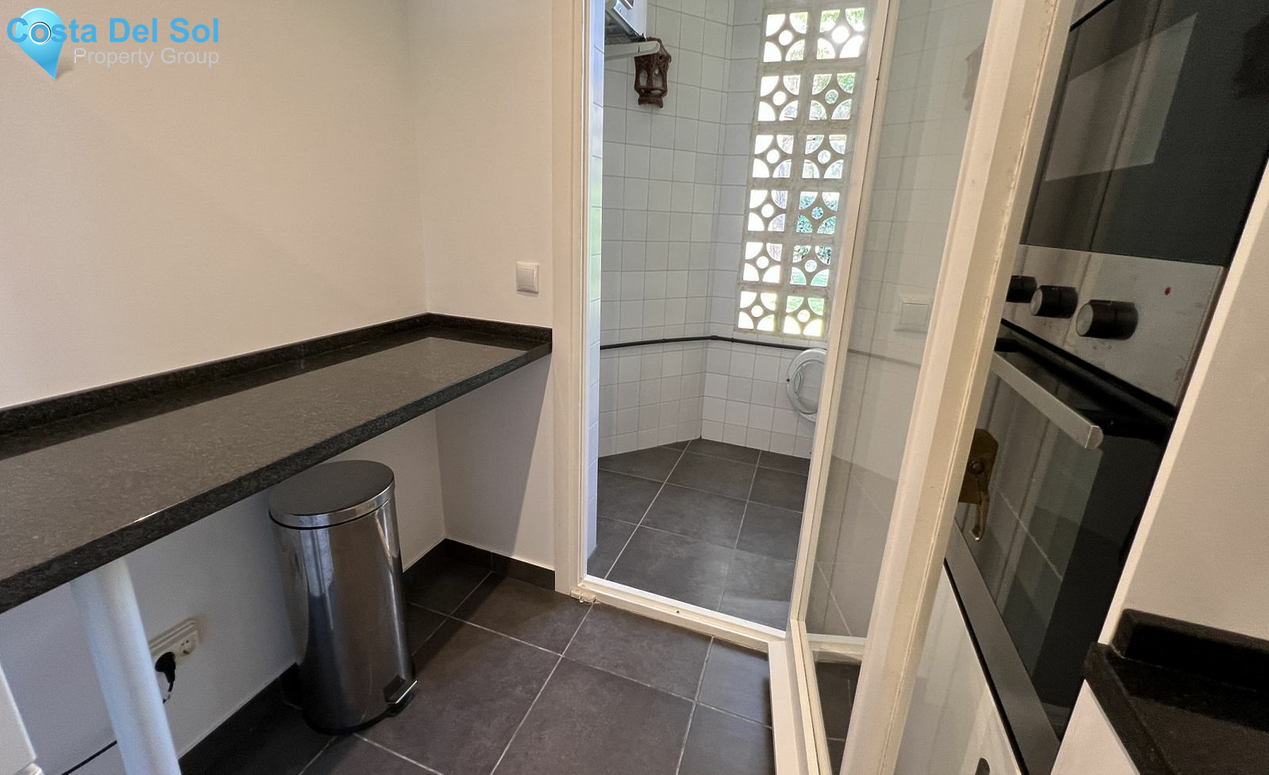 Middle Floor Apartment in La Duquesa-1469332