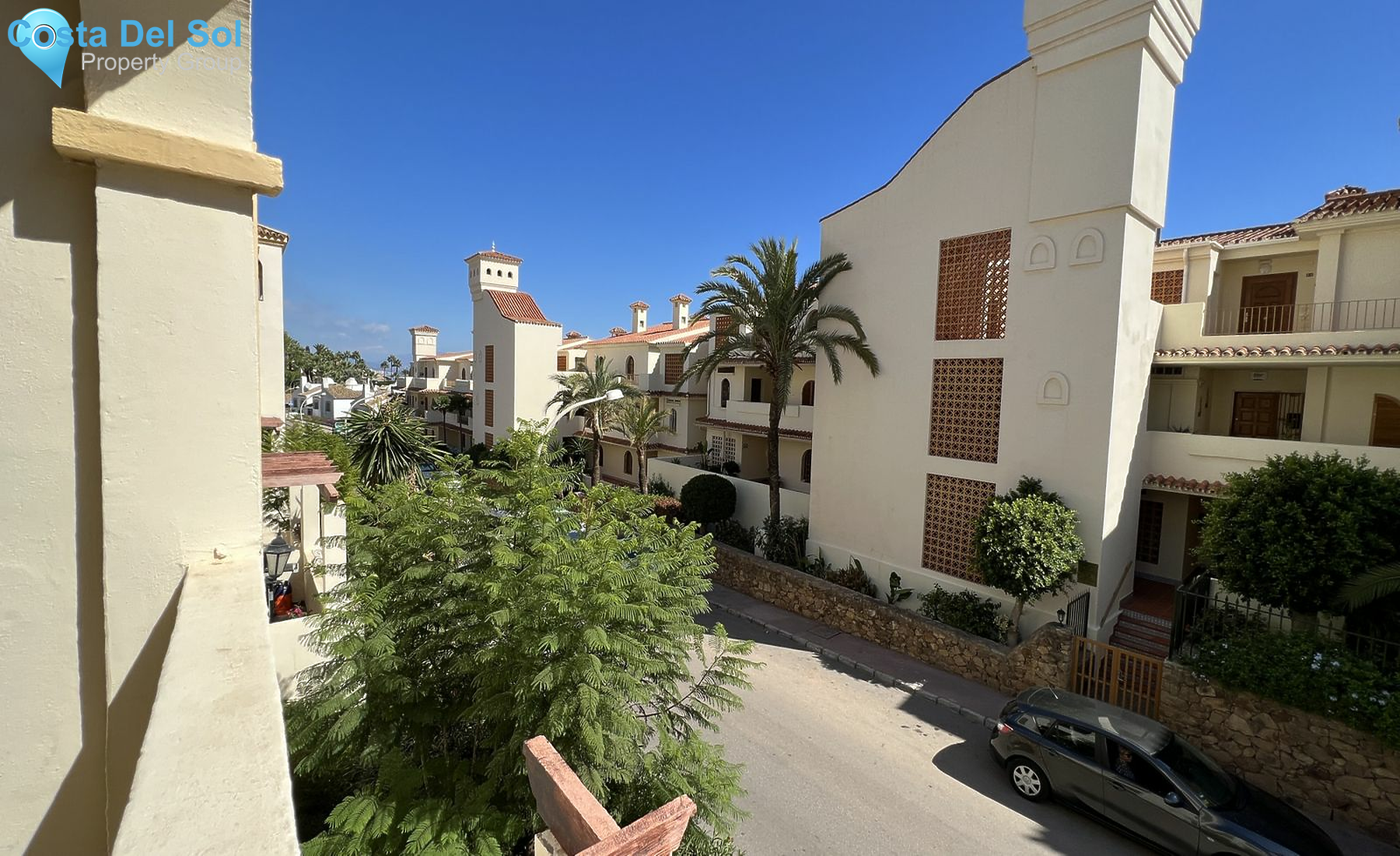 Middle Floor Apartment in La Duquesa-1469341