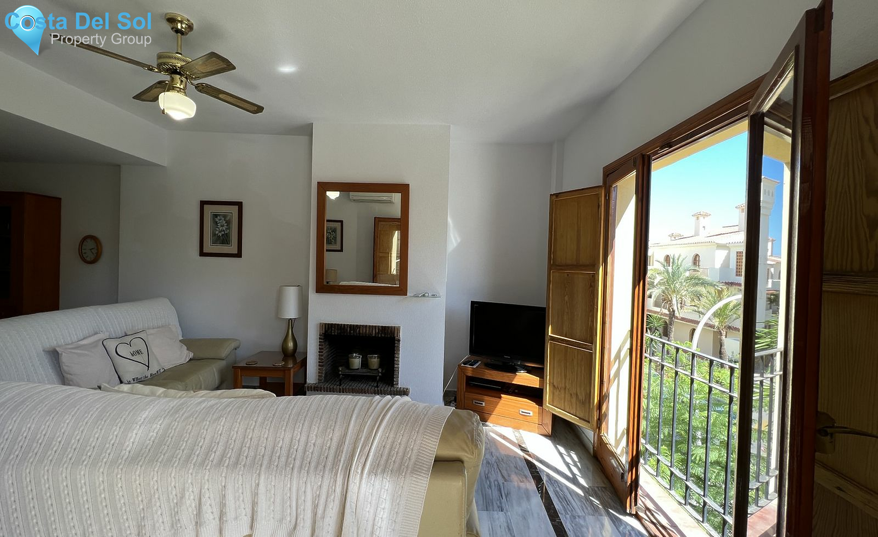 Middle Floor Apartment in La Duquesa-1469326
