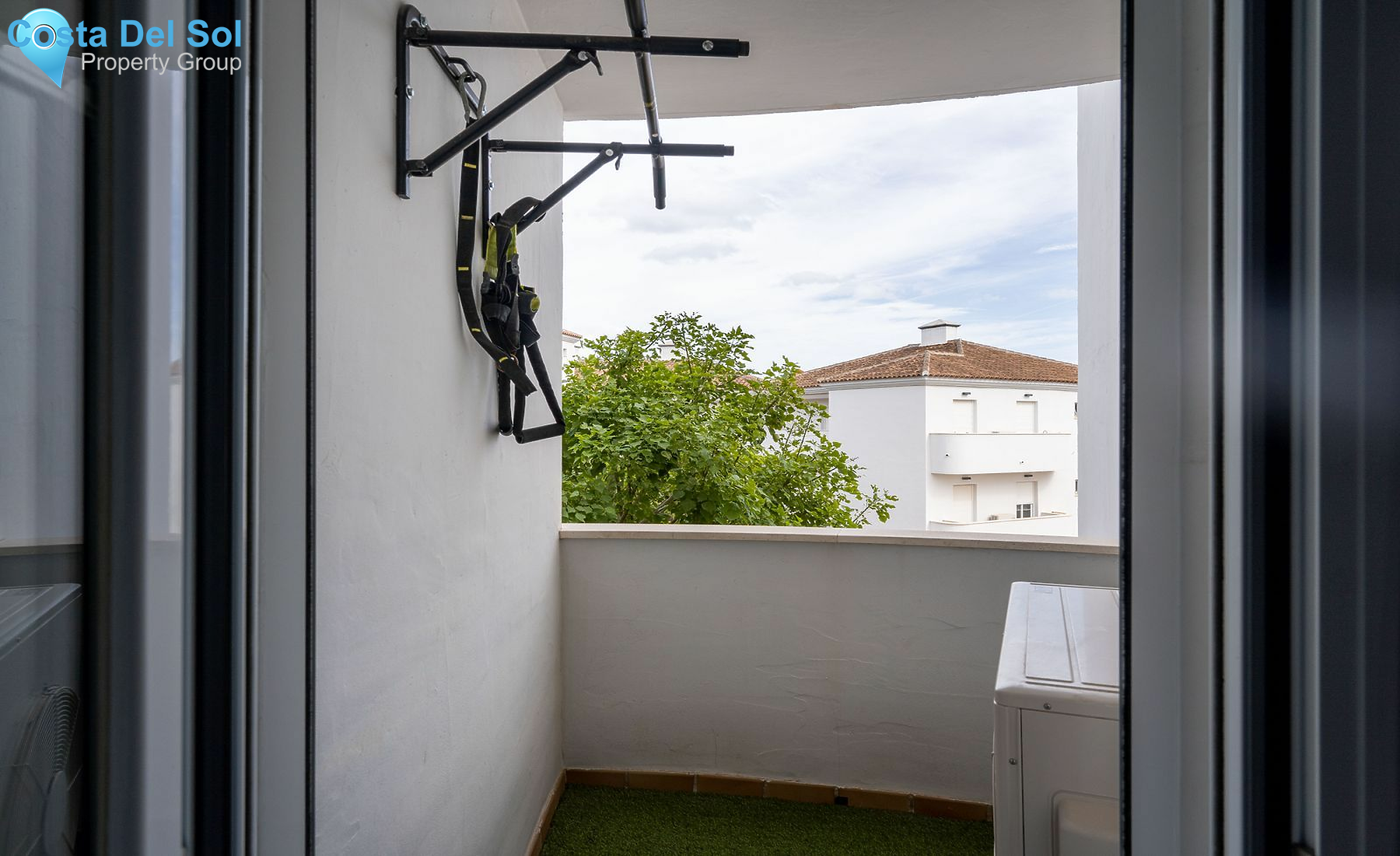 Middle Floor Apartment in La Duquesa-1481304