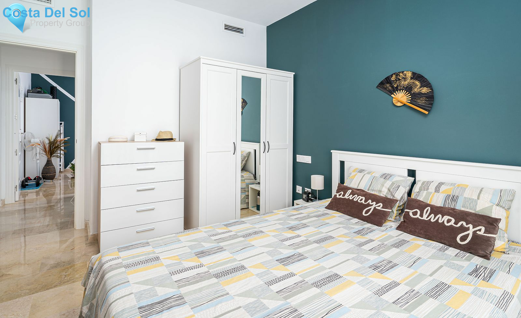 Middle Floor Apartment in La Duquesa-1481298