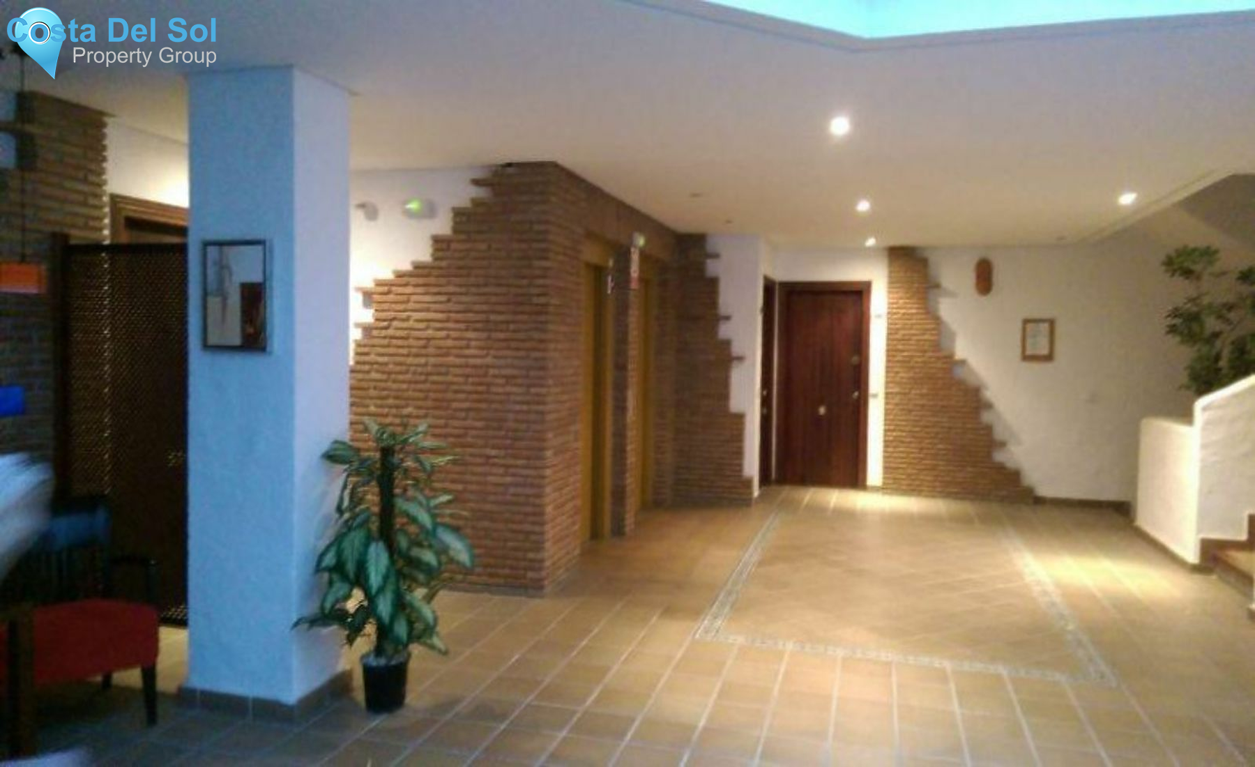 Middle Floor Apartment in La Duquesa-1544639