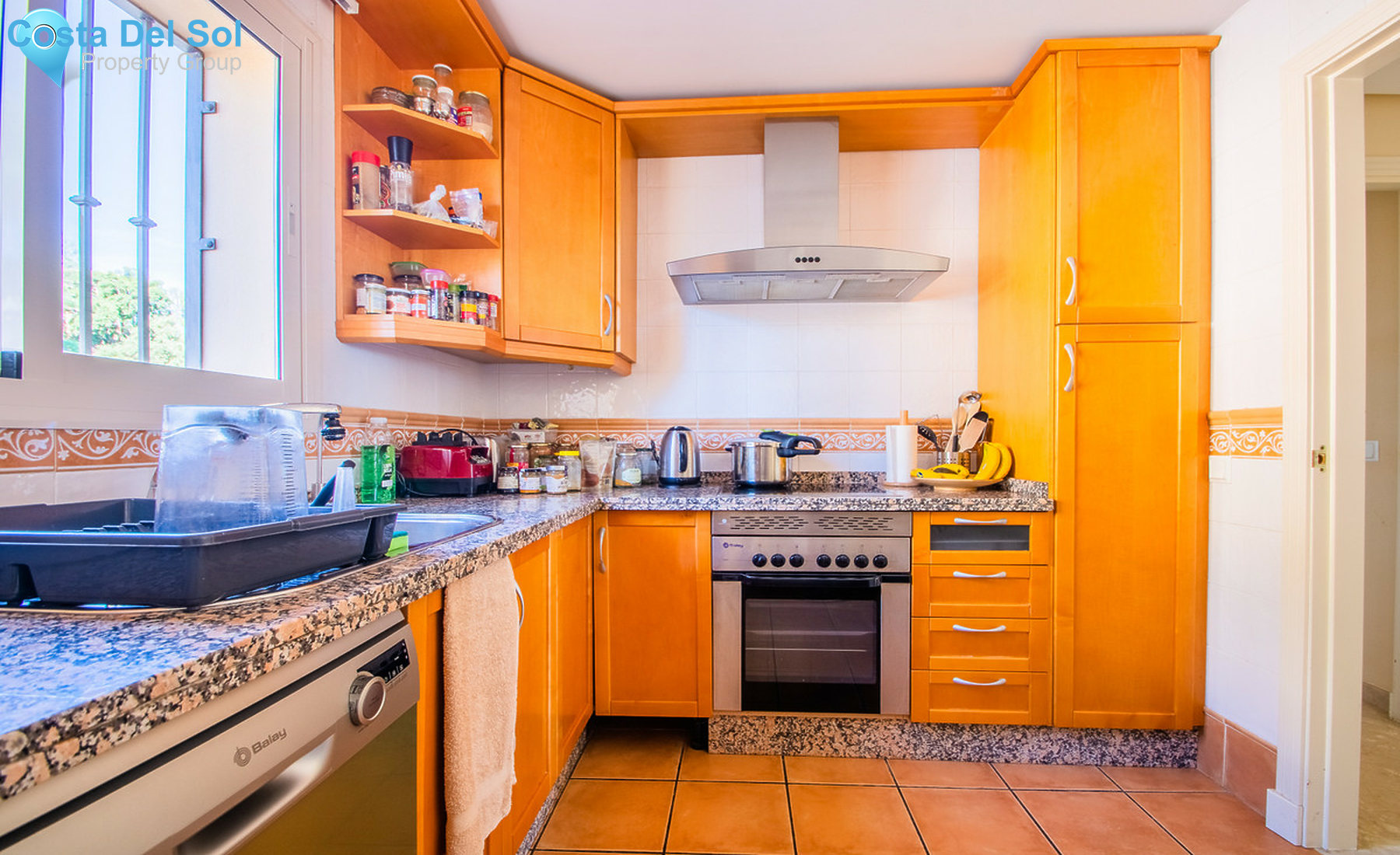 Middle Floor Apartment in La Mairena-721106