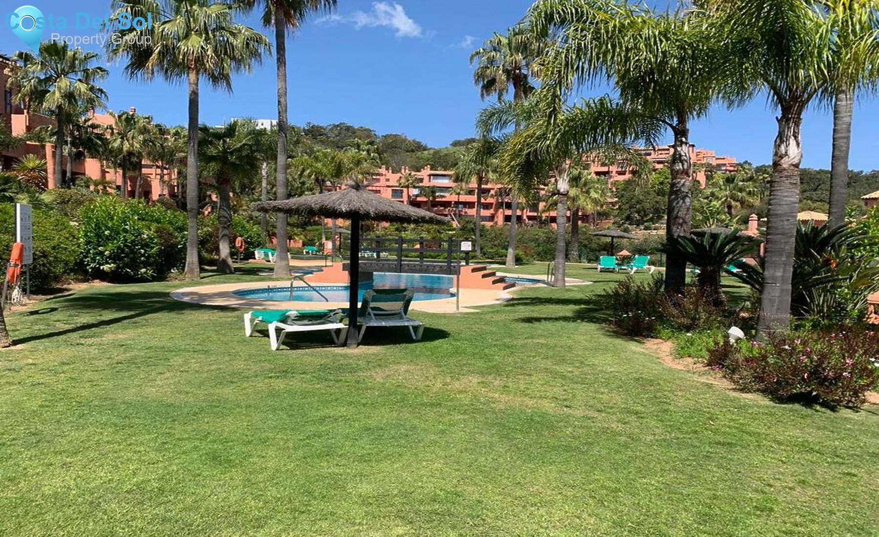 Middle Floor Apartment in La Mairena-1270593