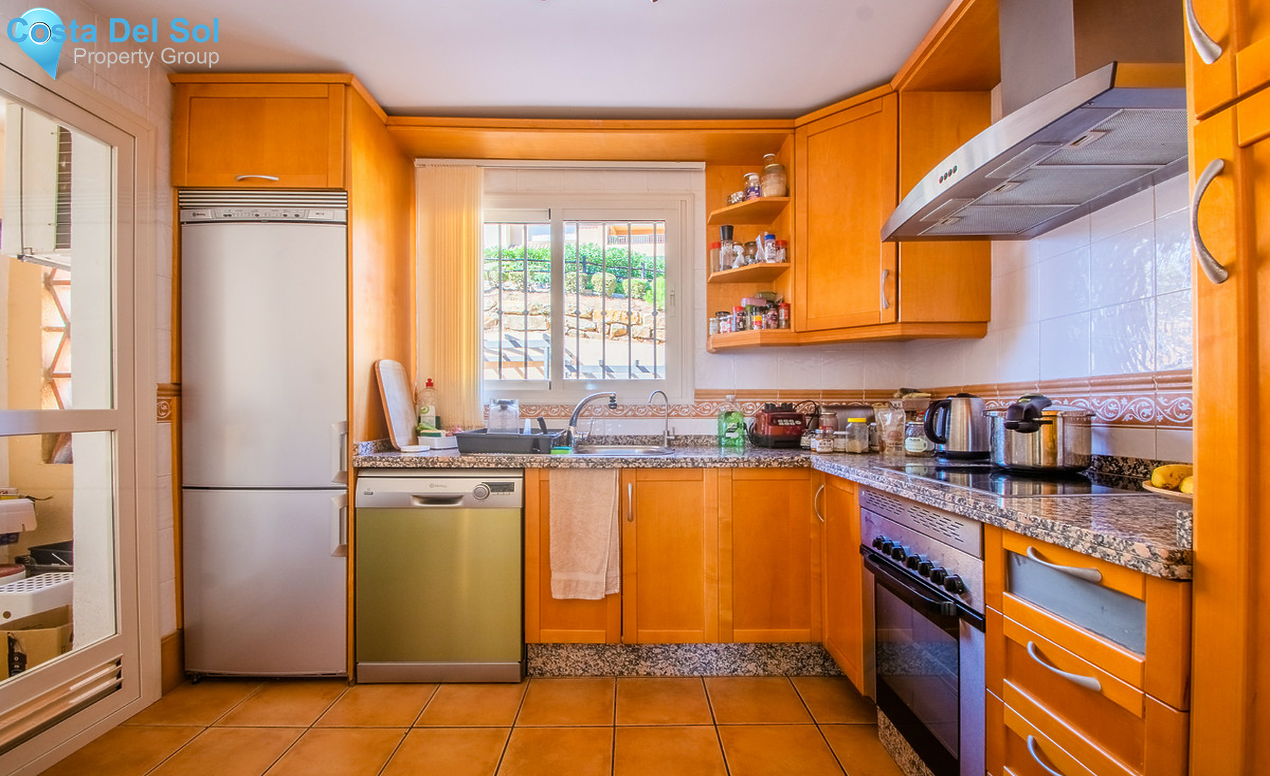 Middle Floor Apartment in La Mairena-1340850