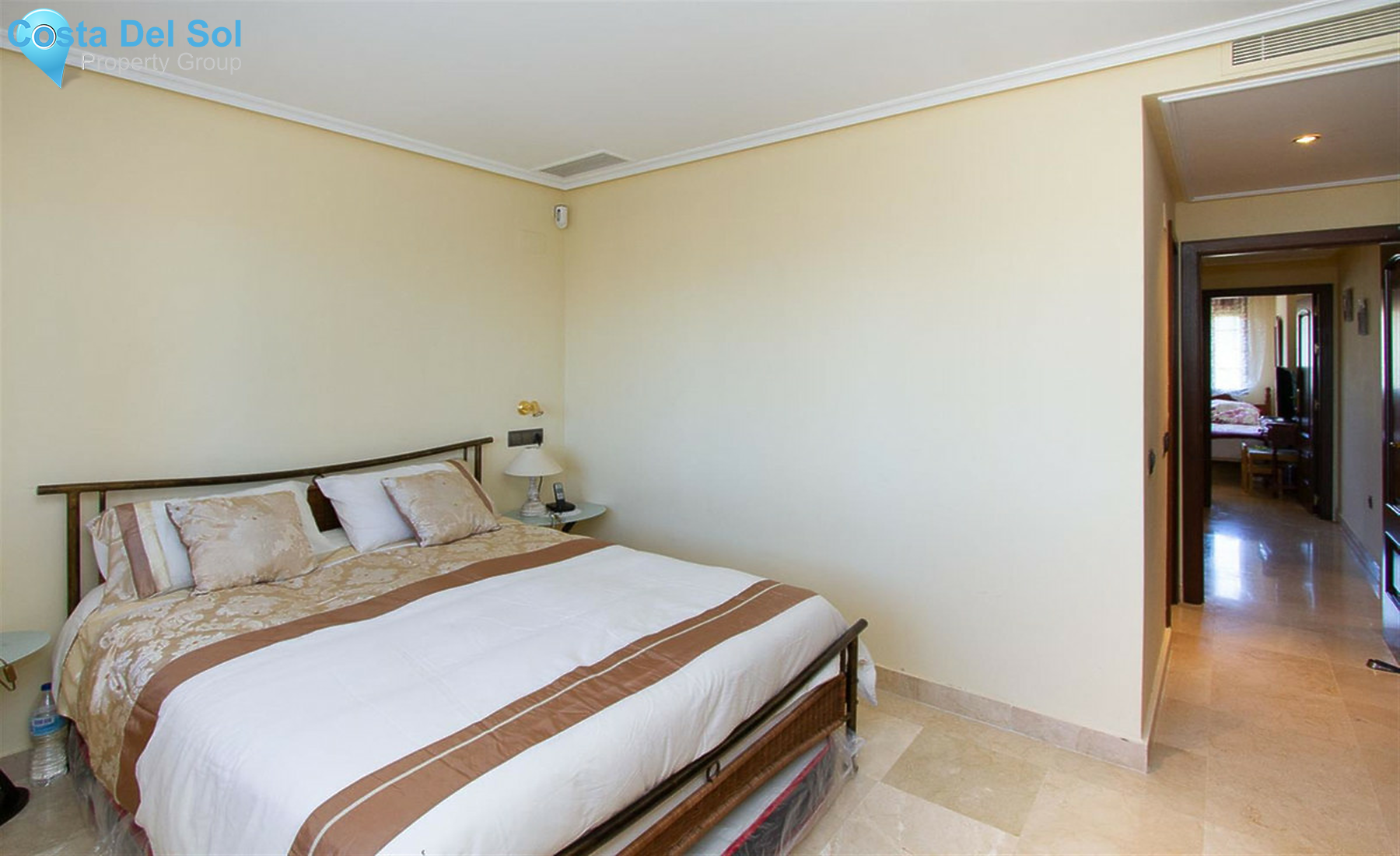 Middle Floor Apartment in La Mairena-1354940