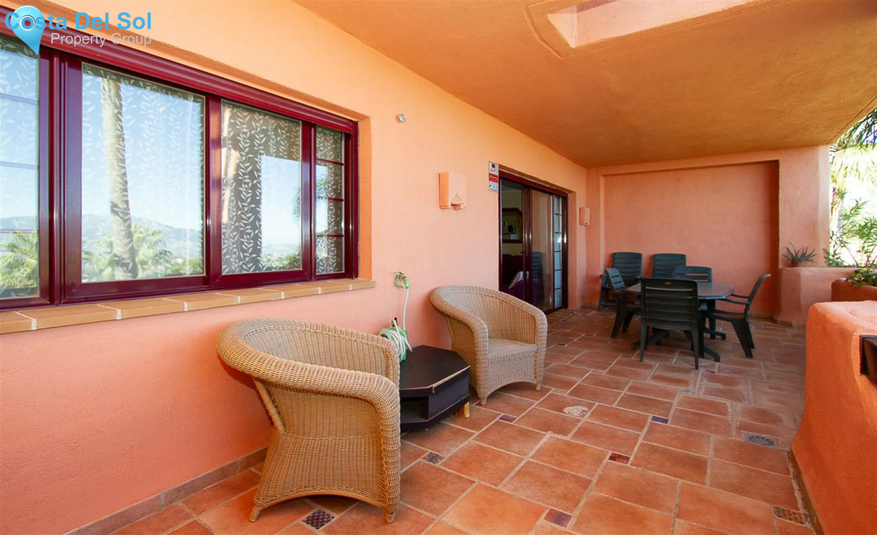 Middle Floor Apartment in La Mairena-1354945