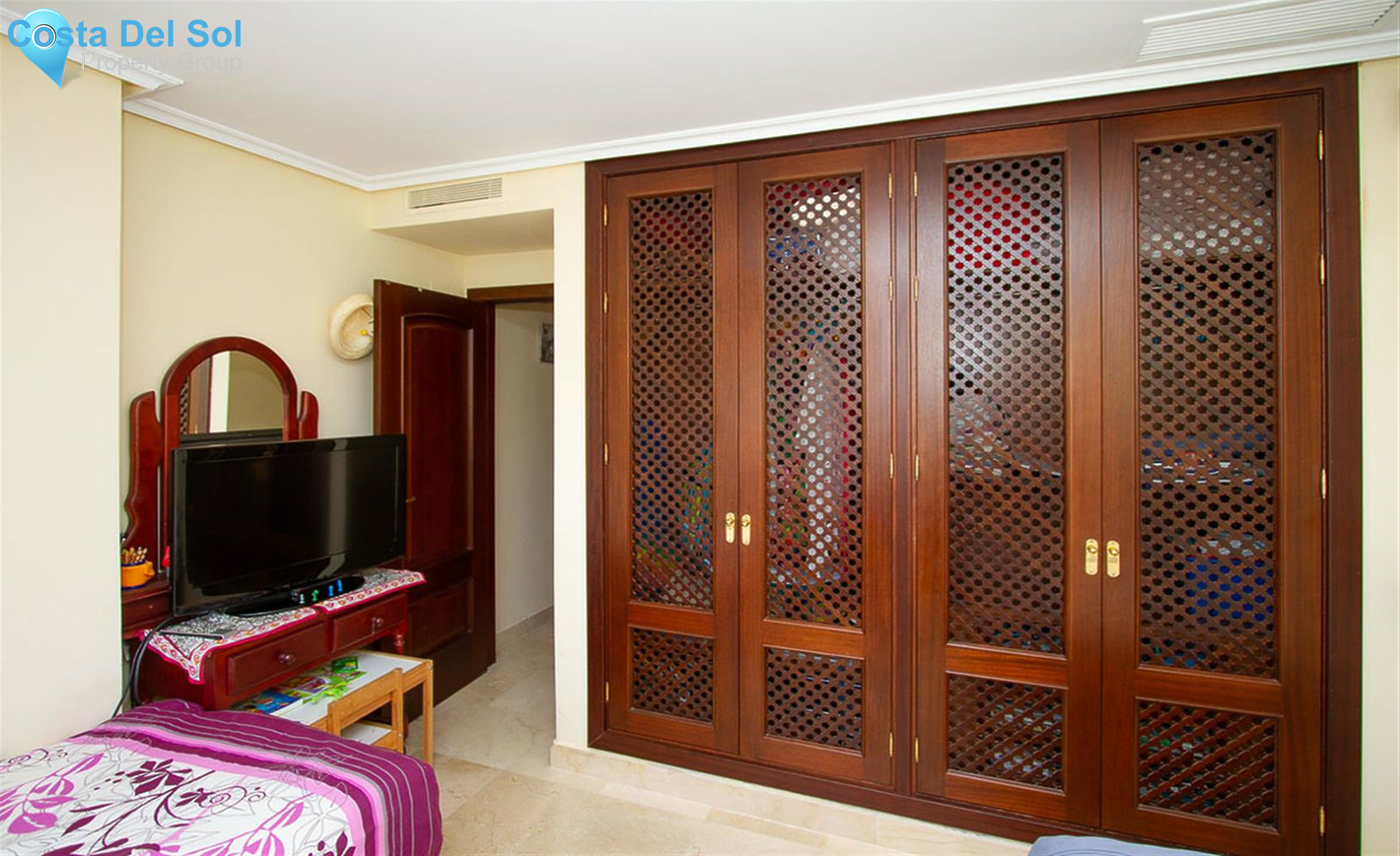 Middle Floor Apartment in La Mairena-1354935