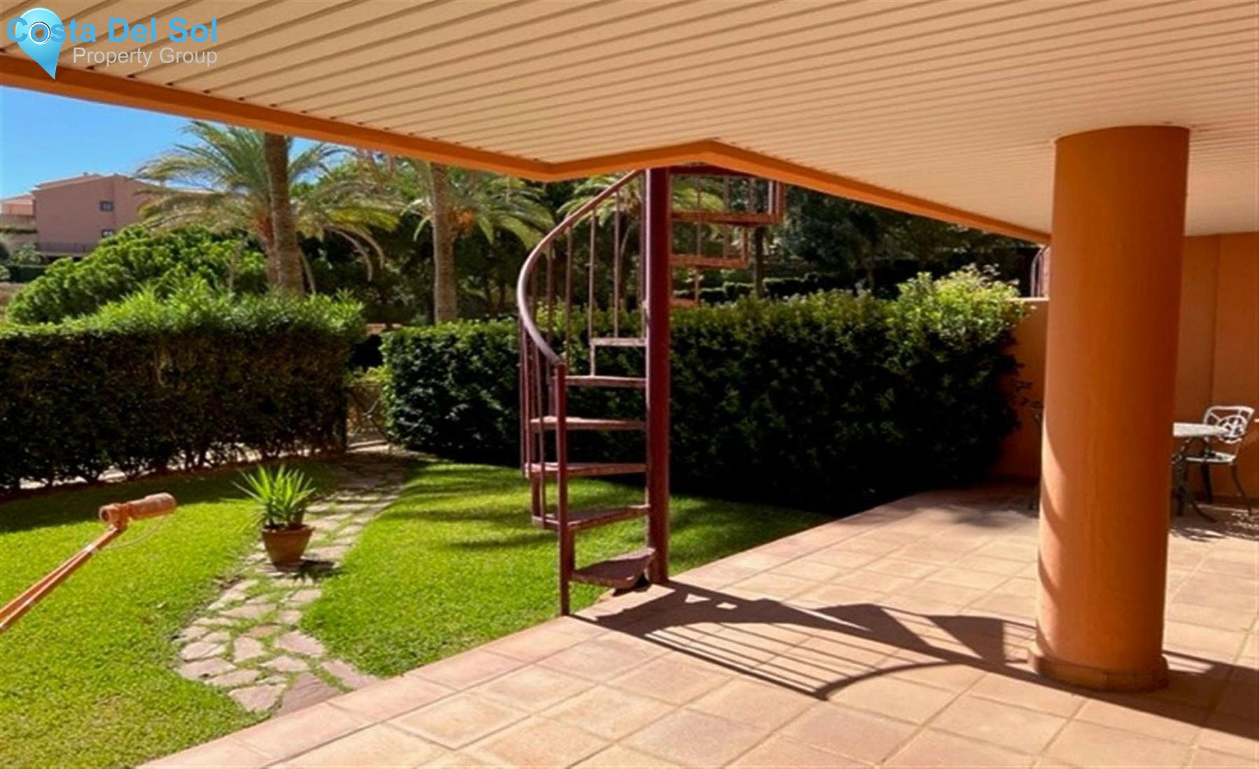 Middle Floor Apartment in La Mairena-1459212