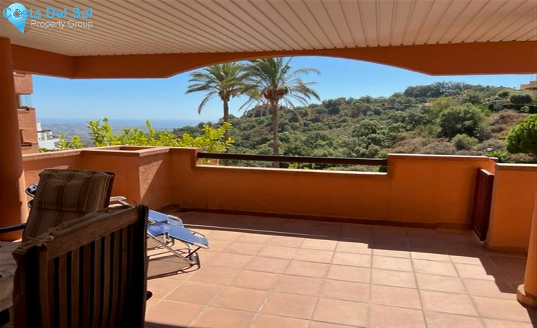 Middle Floor Apartment in La Mairena-1459213