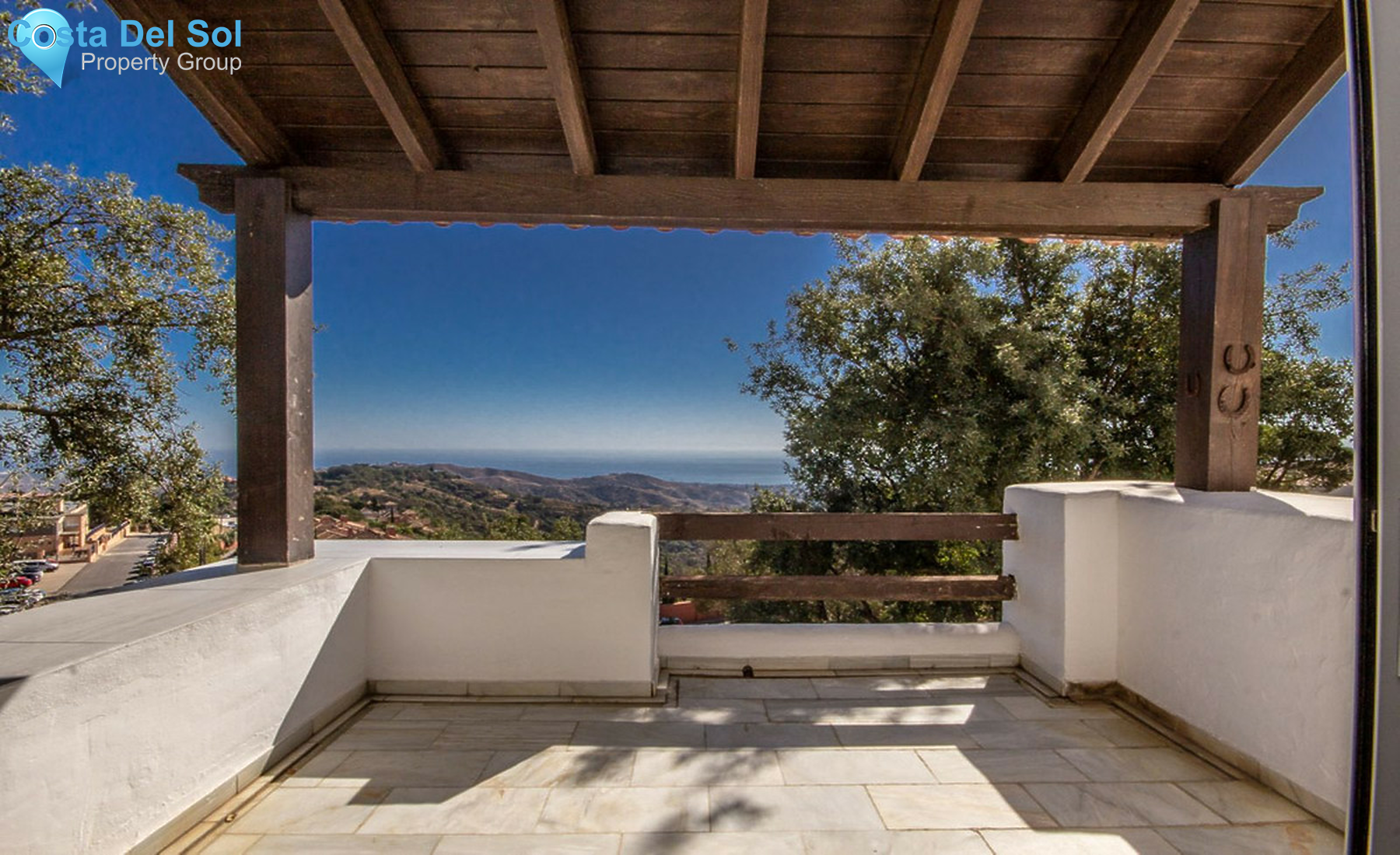 Middle Floor Apartment in La Mairena-1503640