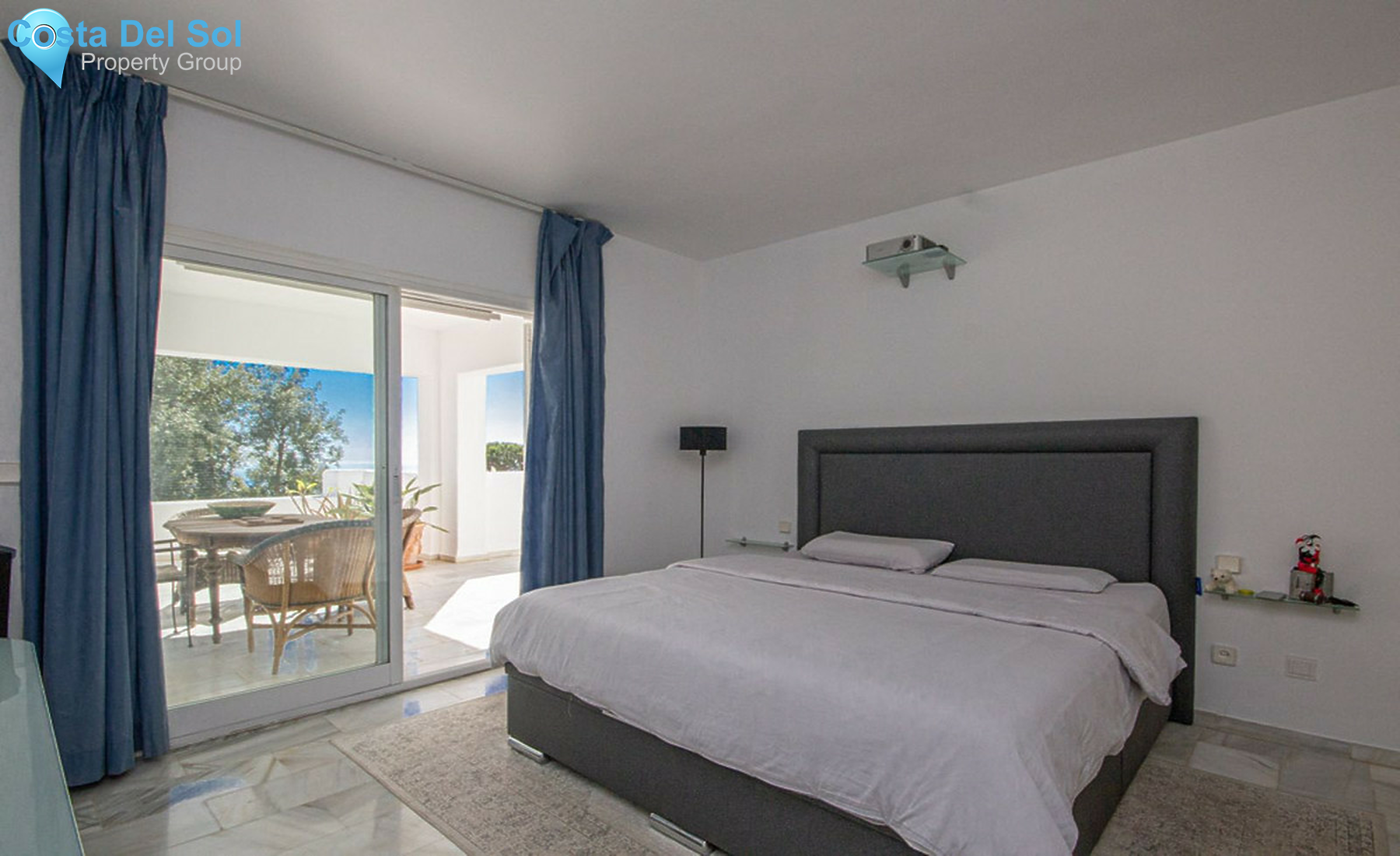 Middle Floor Apartment in La Mairena-1503641