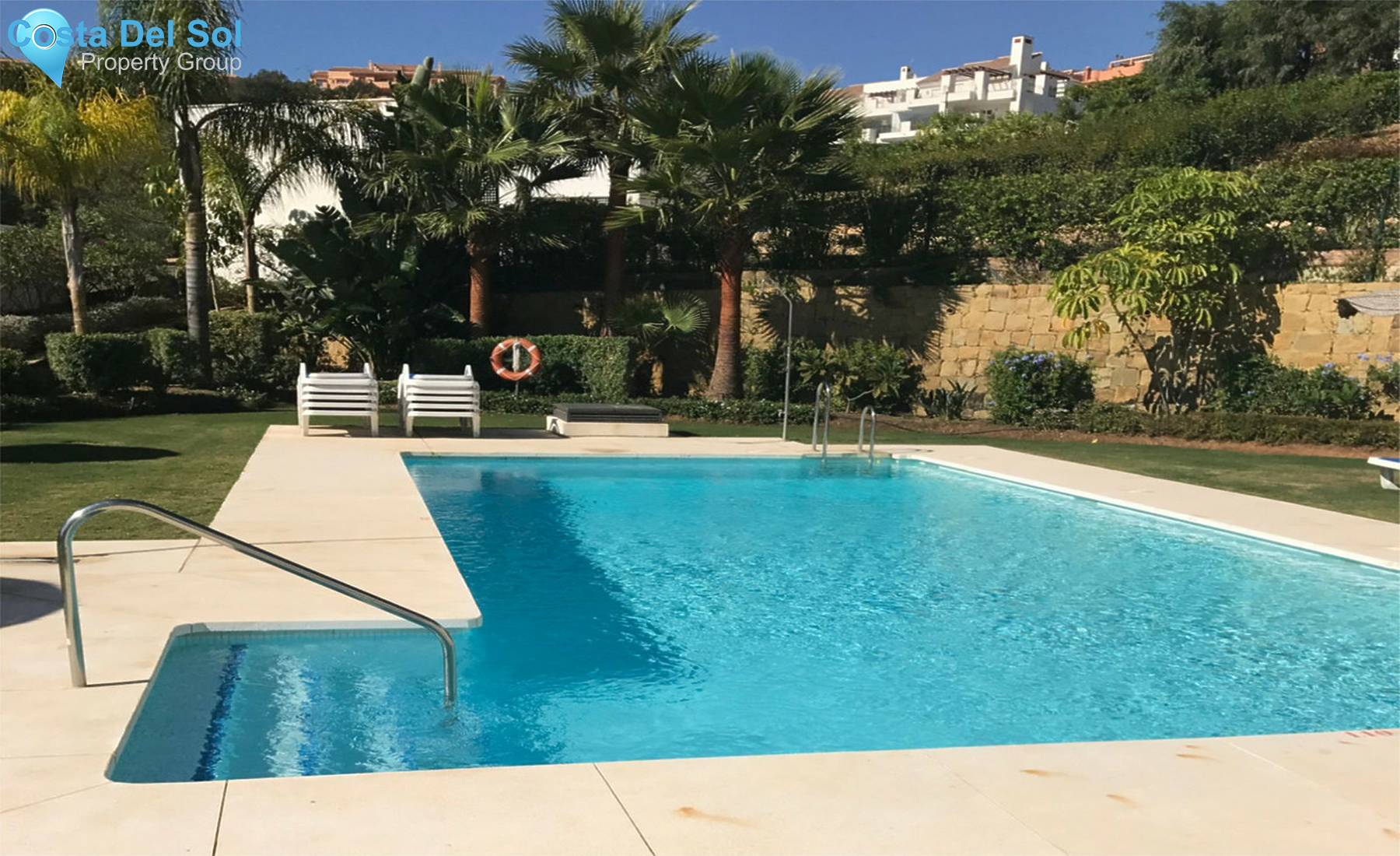 Middle Floor Apartment in La Mairena-1506403