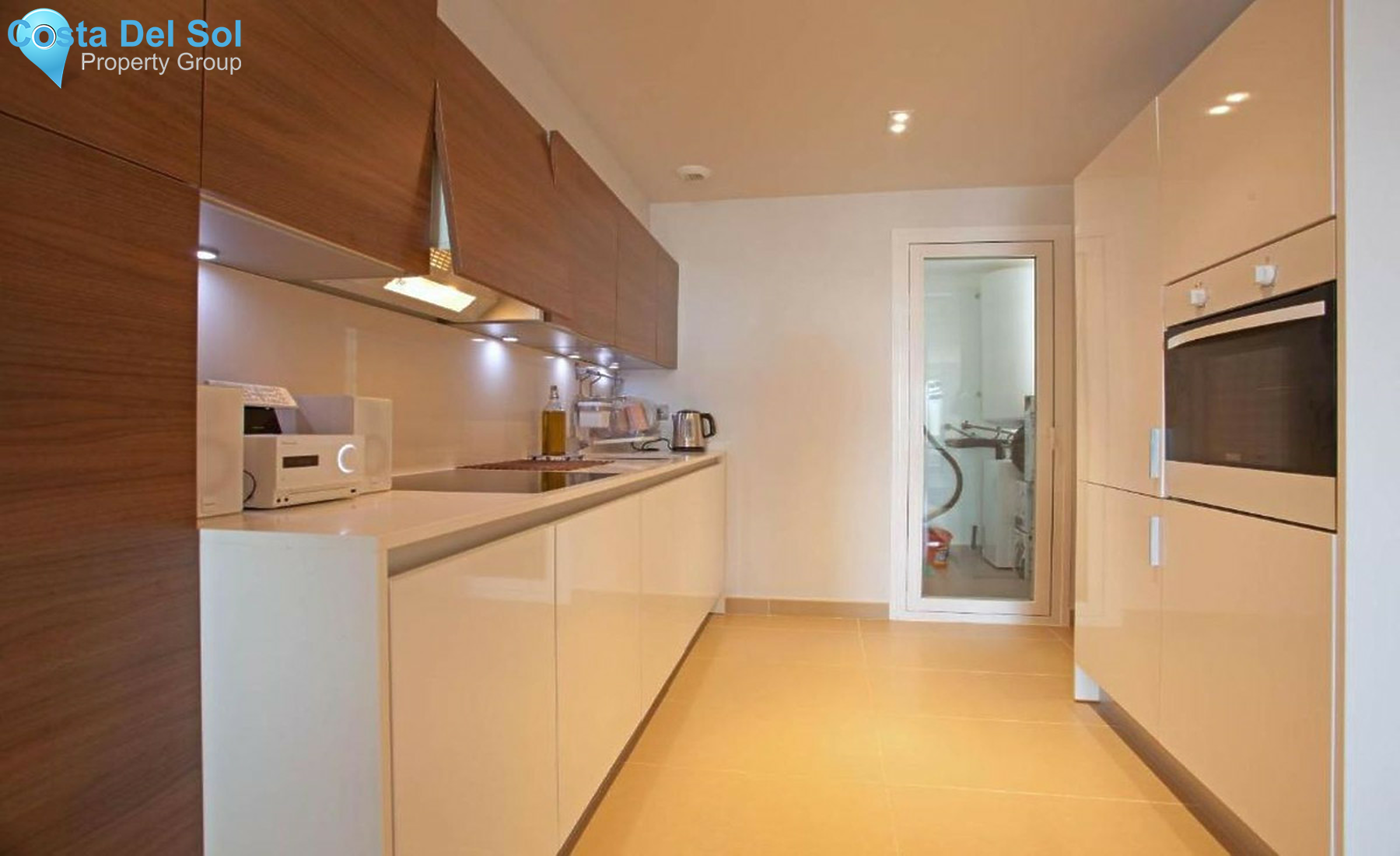 Middle Floor Apartment in La Mairena-1510269